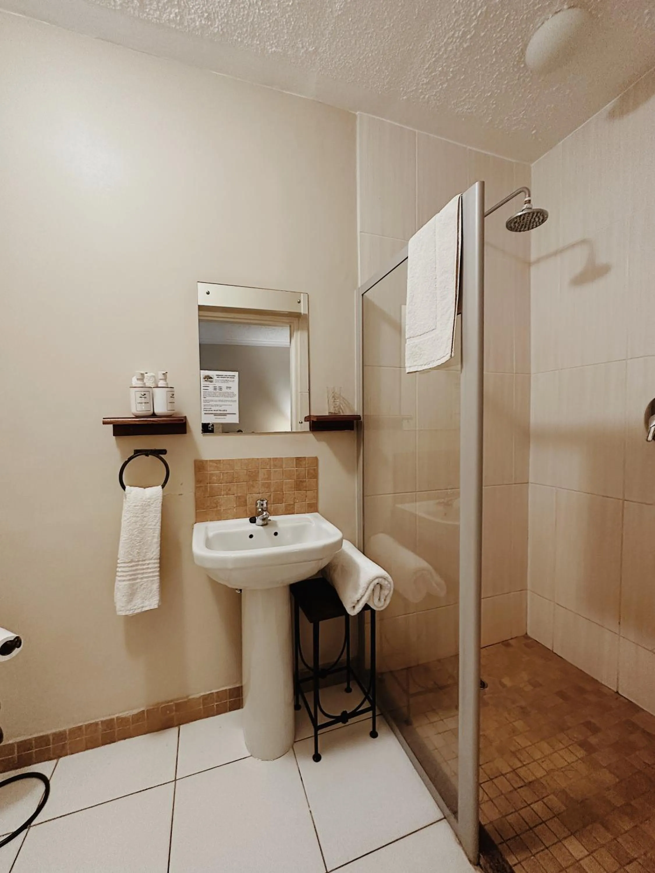 Bathroom in Malcolm Lodge