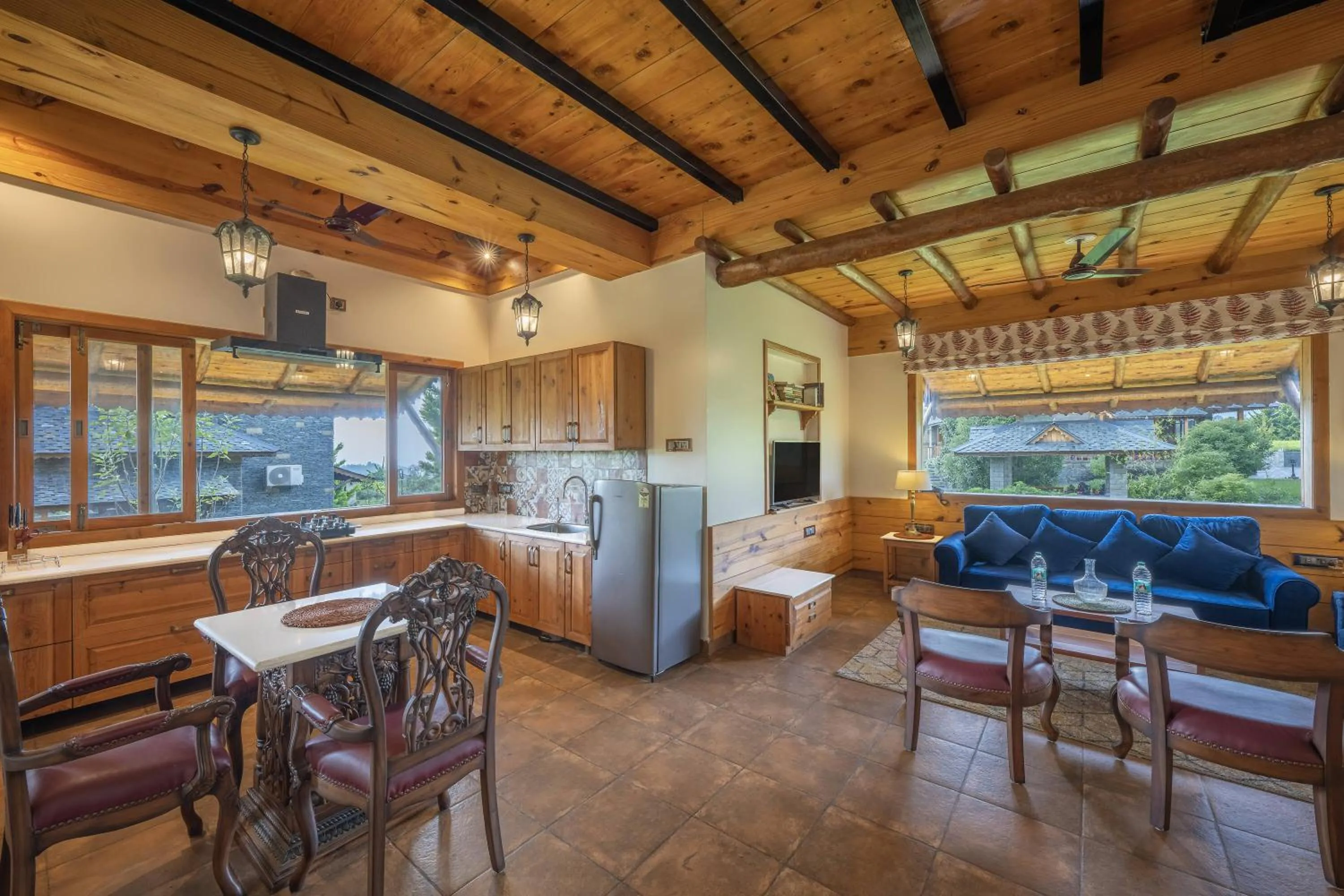 Seating area in Echor Hill Farm Cottages Palampur