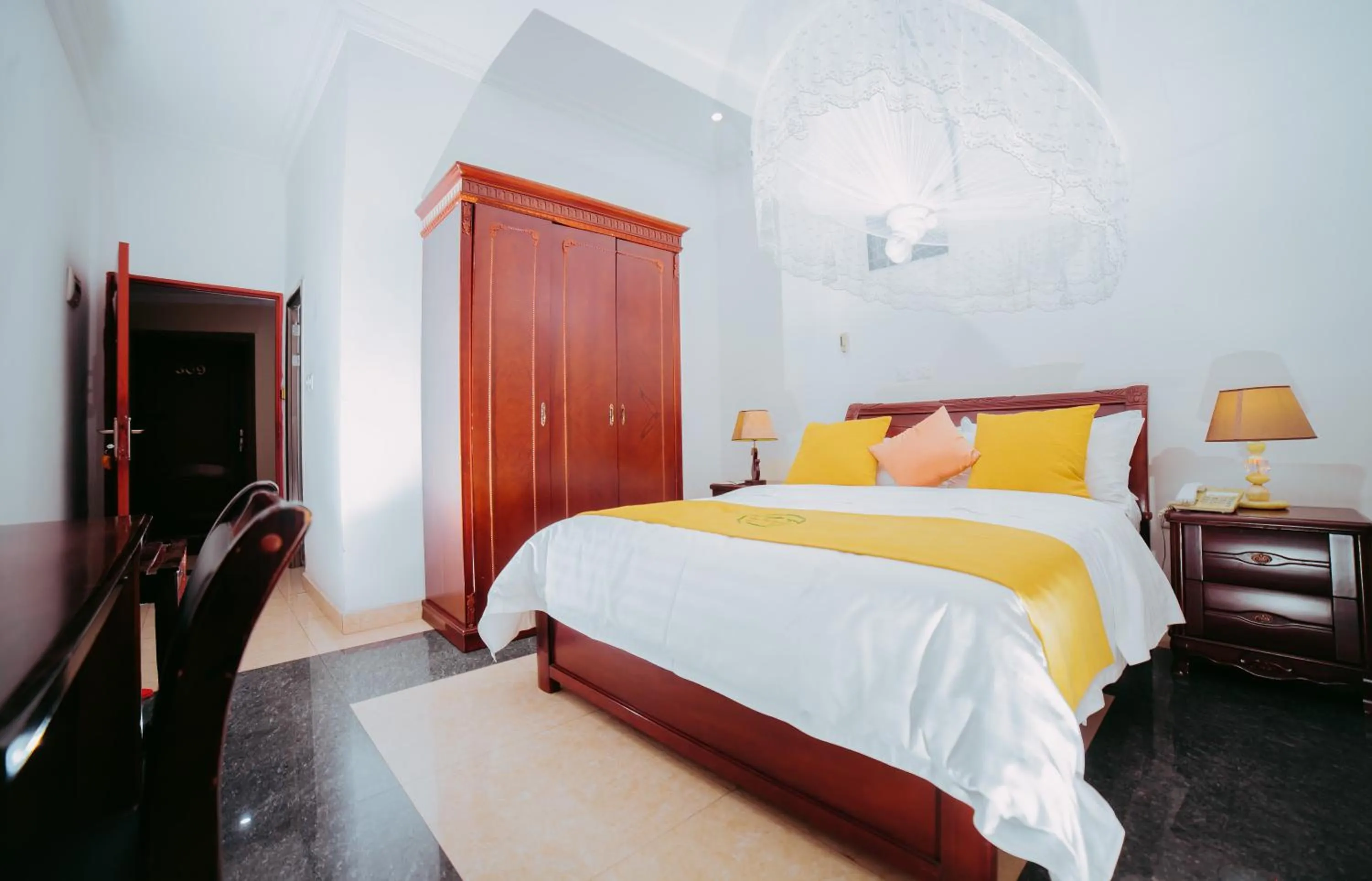 Bed in City Hill Hotel