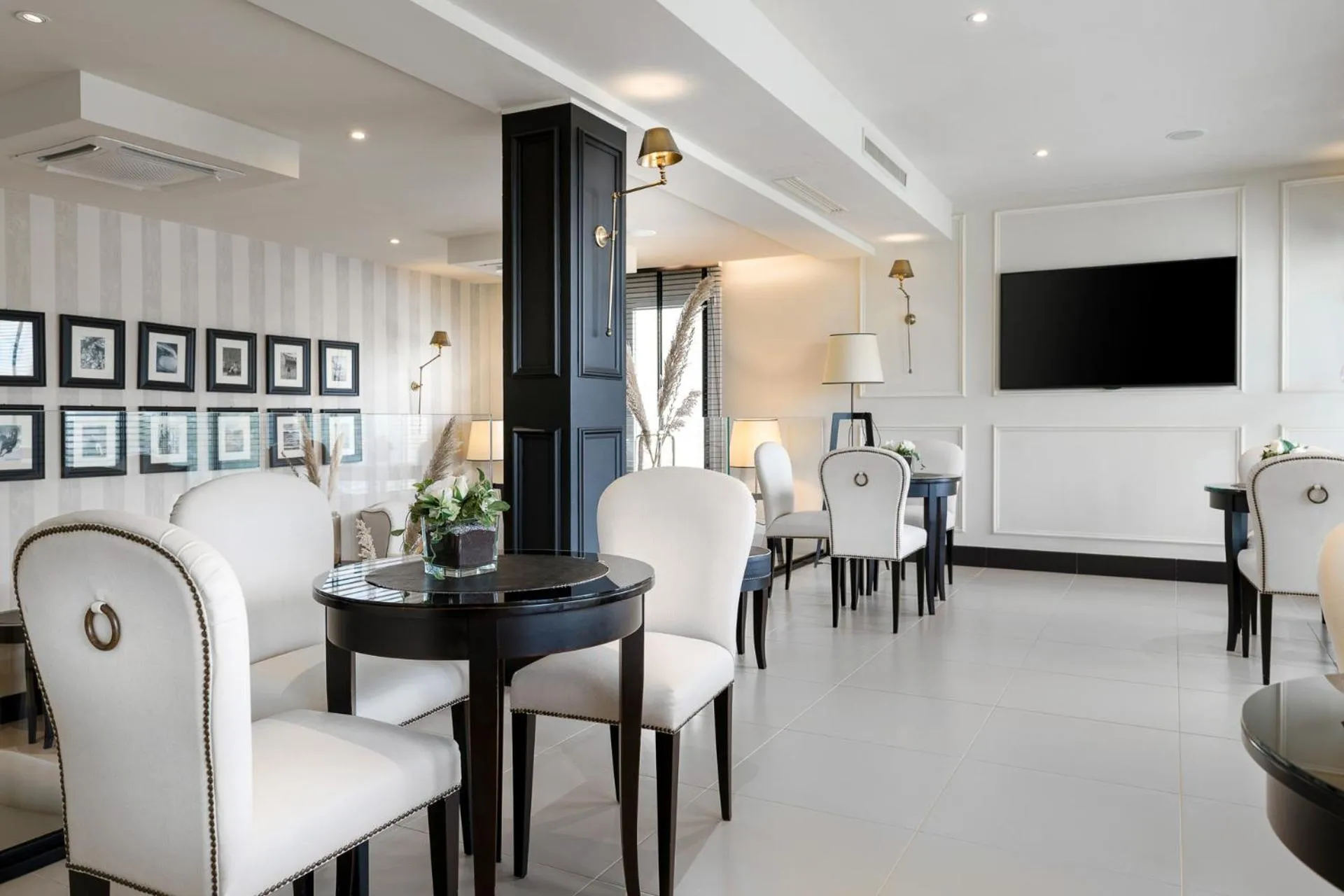 Communal lounge/ TV room in Hotel Vista Mare & Spa - Aperto tutto l'anno