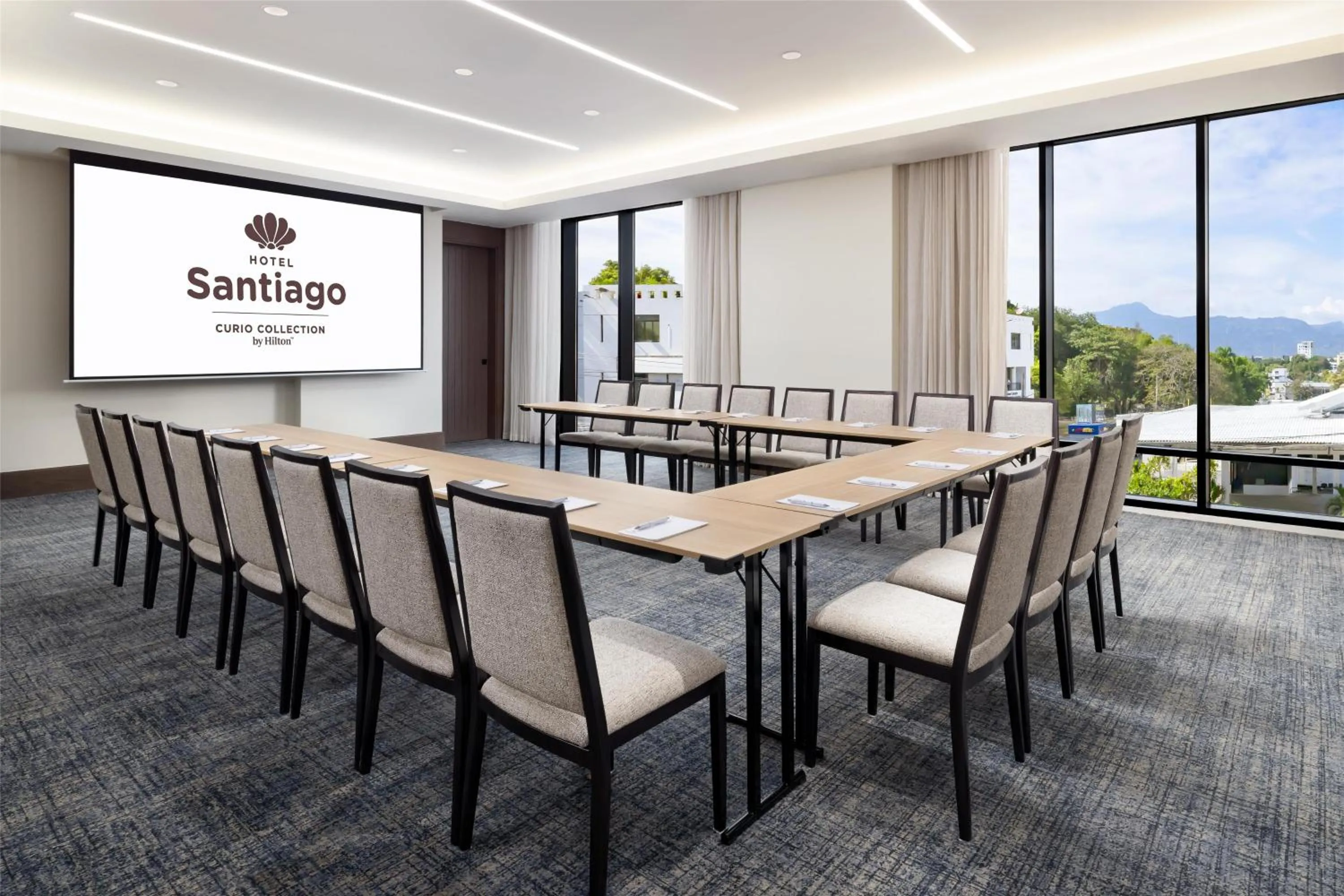 Meeting/conference room in Hotel Santiago, Curio Collection By Hilton