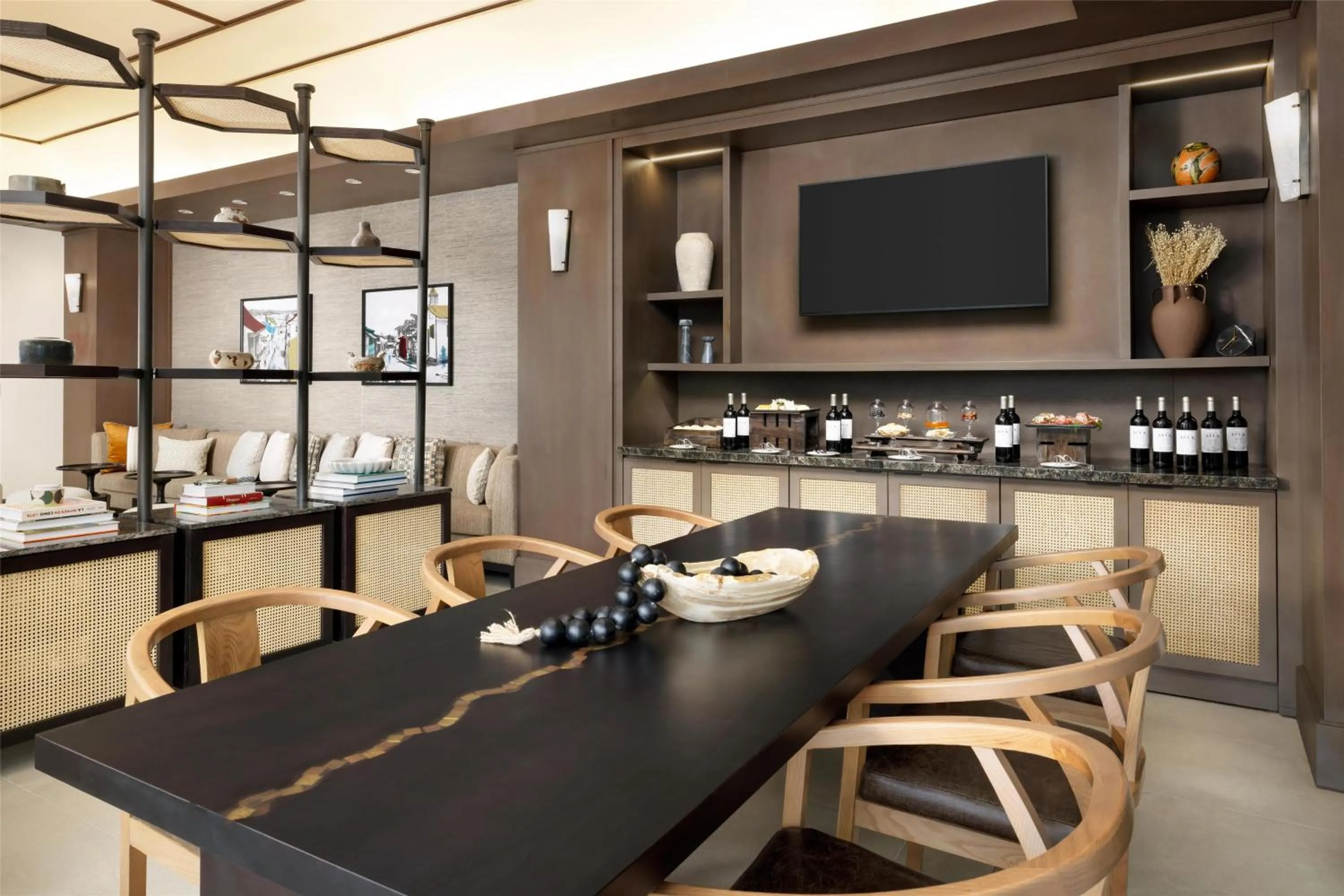 Meeting/conference room in Hotel Santiago, Curio Collection By Hilton