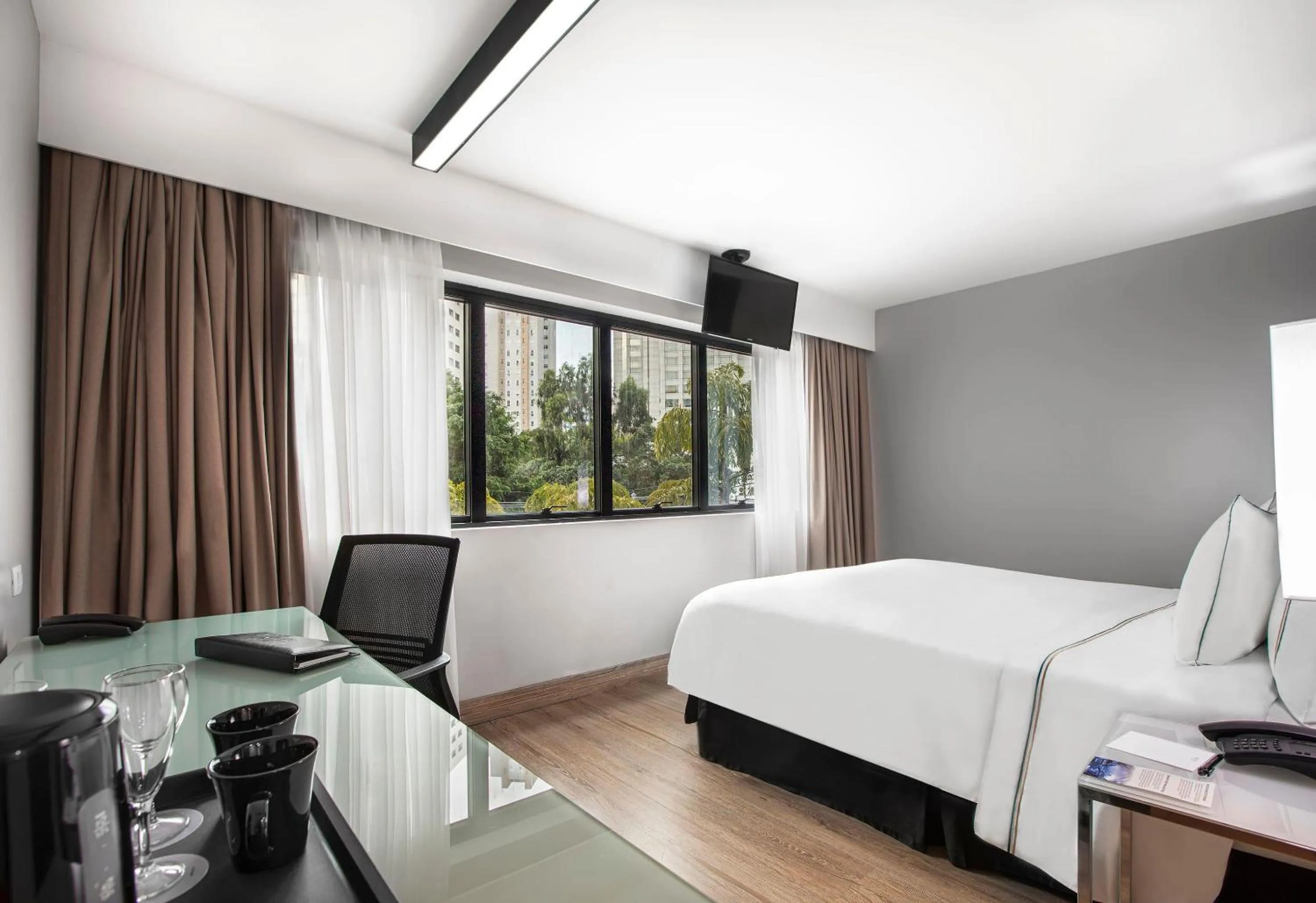 Bedroom, Bed in Meliá Ibirapuera