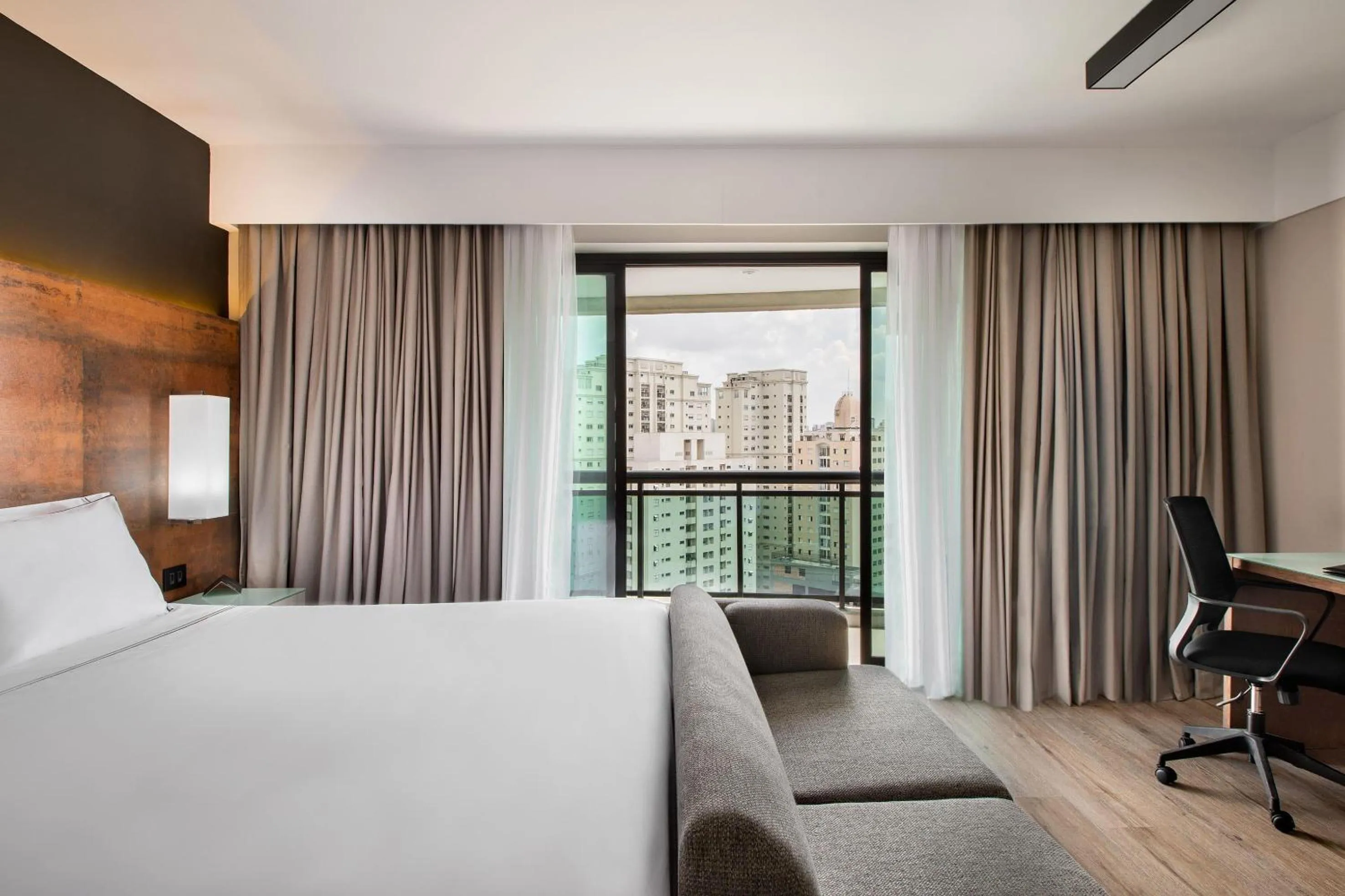 Bedroom, Bed in Meliá Ibirapuera