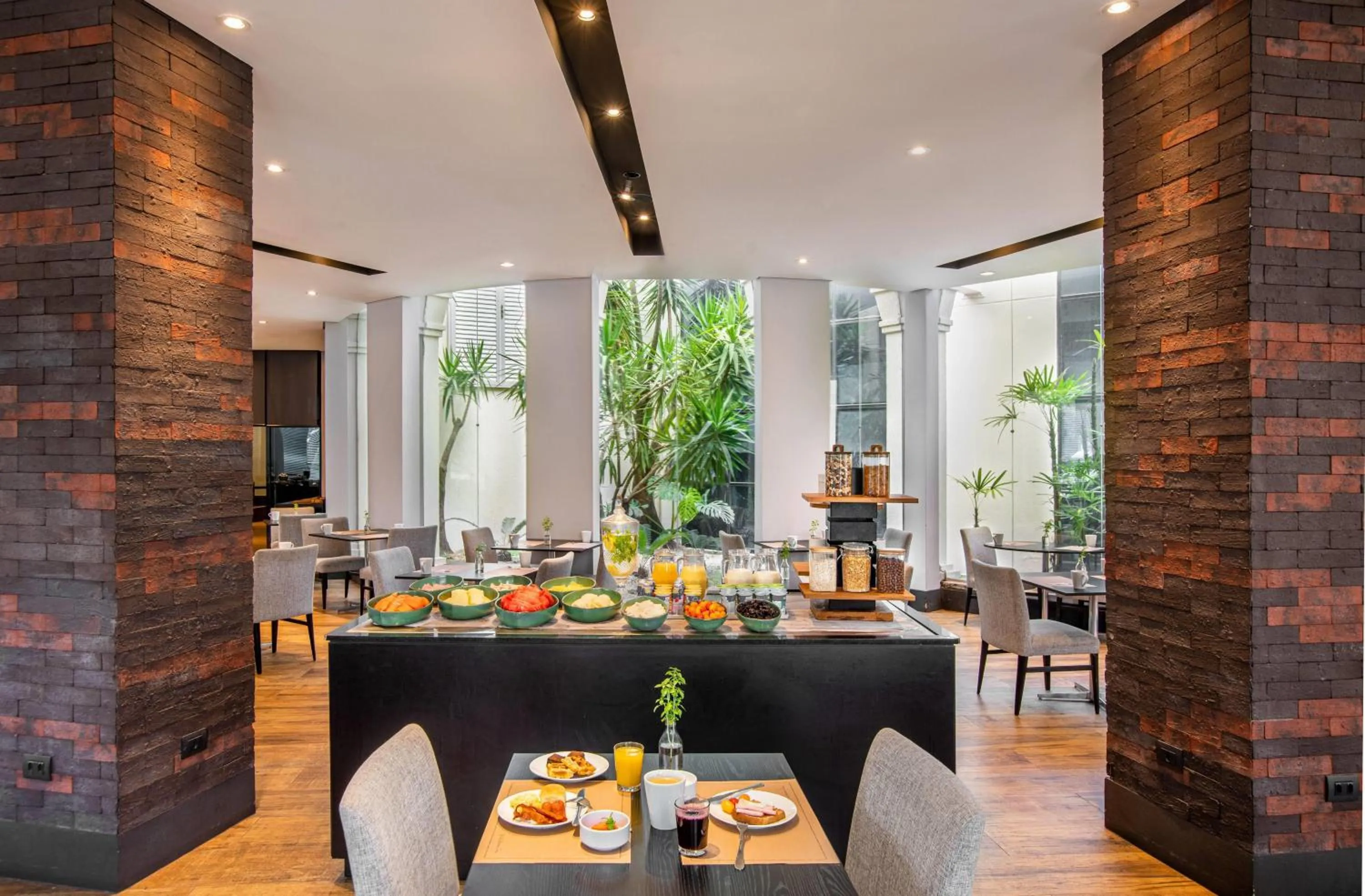 Restaurant/places to eat in Meliá Ibirapuera