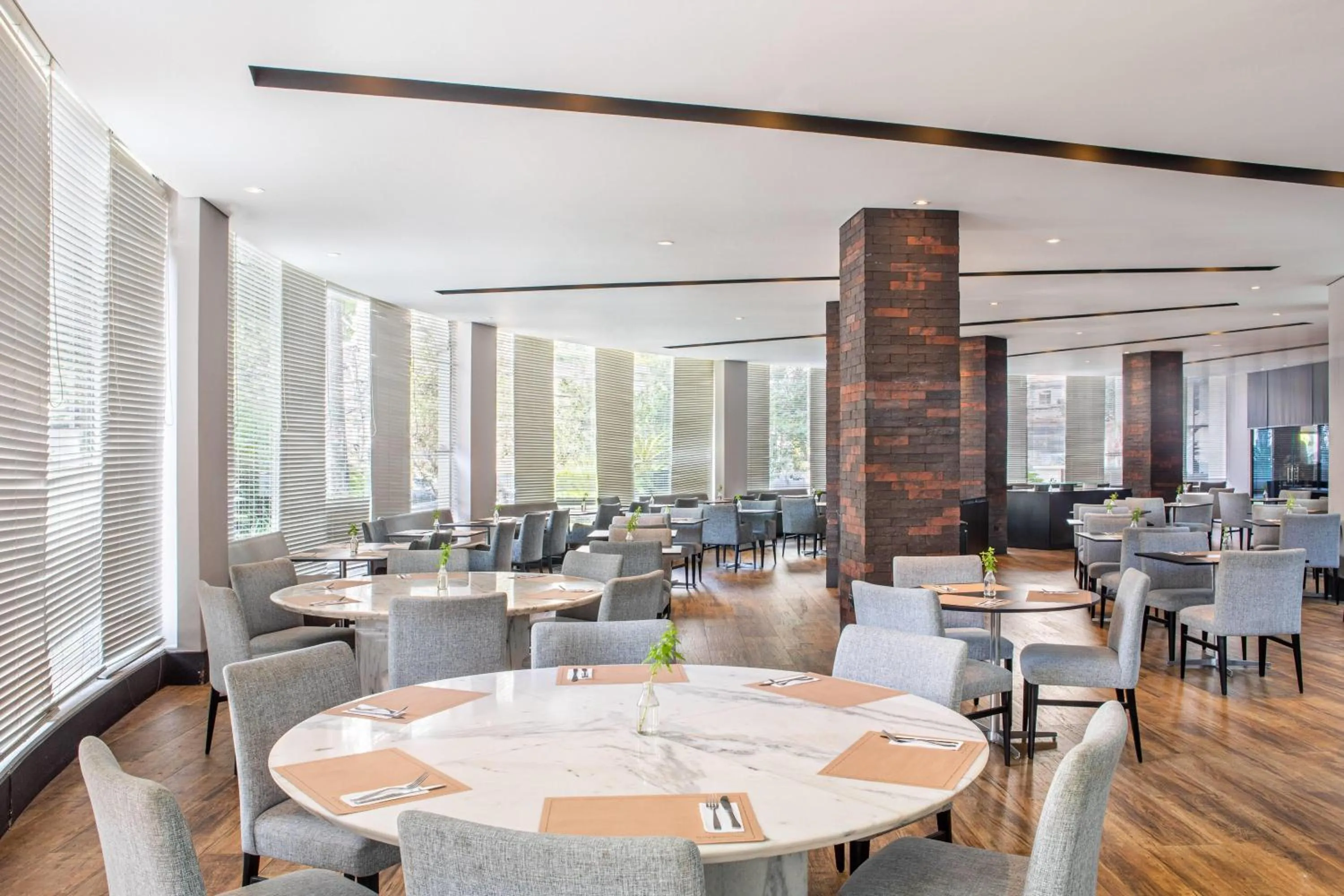 Restaurant/places to eat in Meliá Ibirapuera