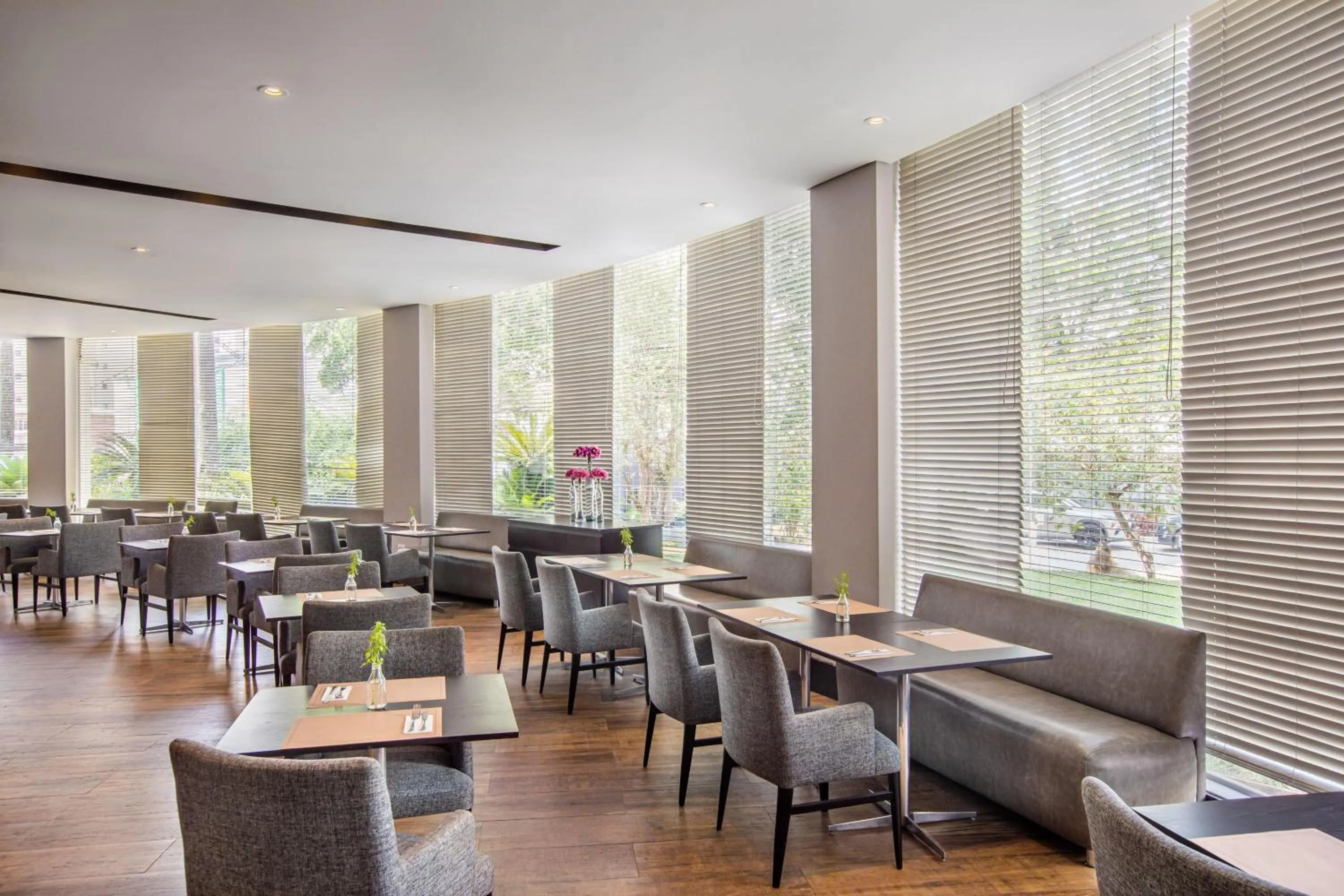 Restaurant/places to eat in Meliá Ibirapuera