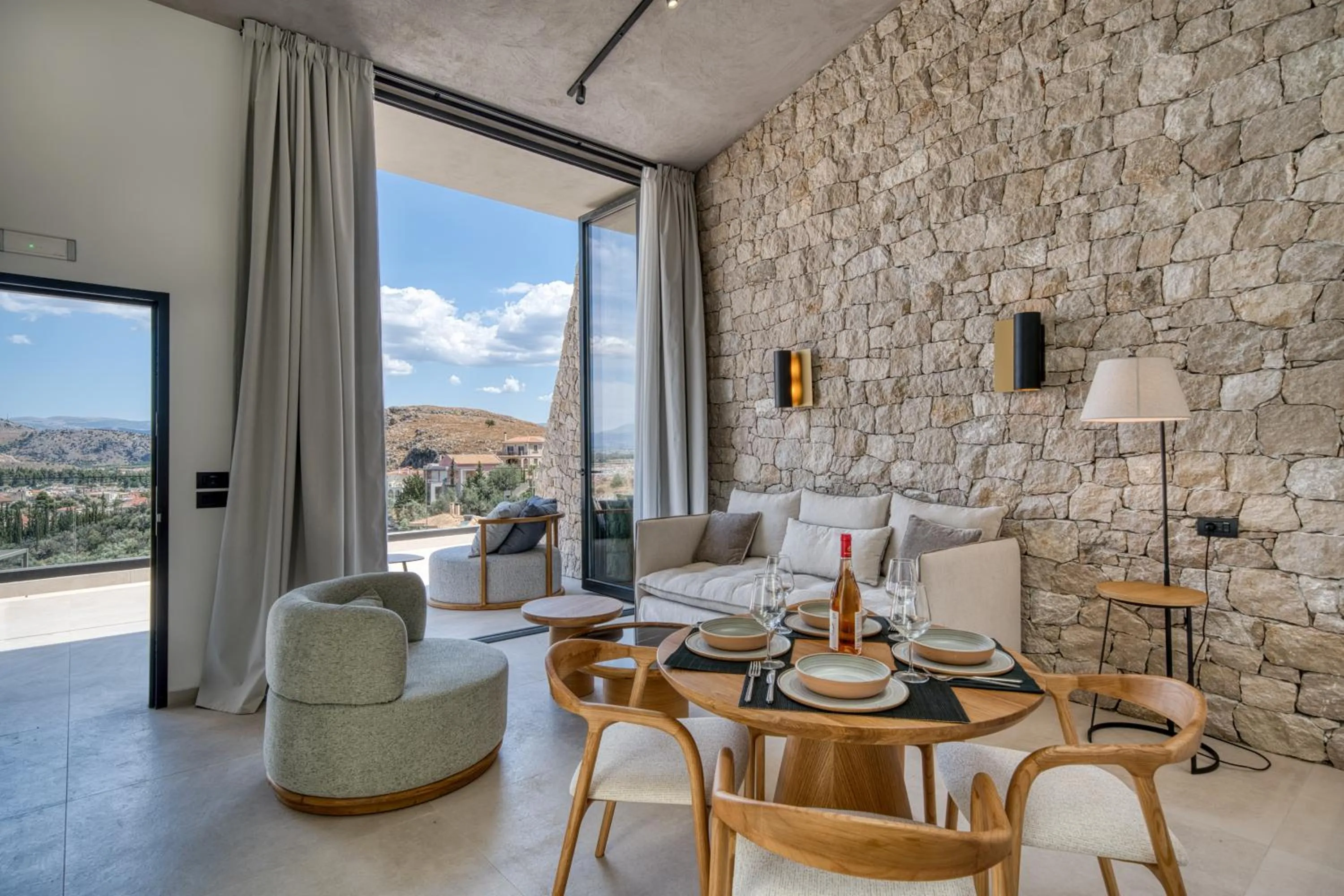 Day in Anima Deluxe Suites