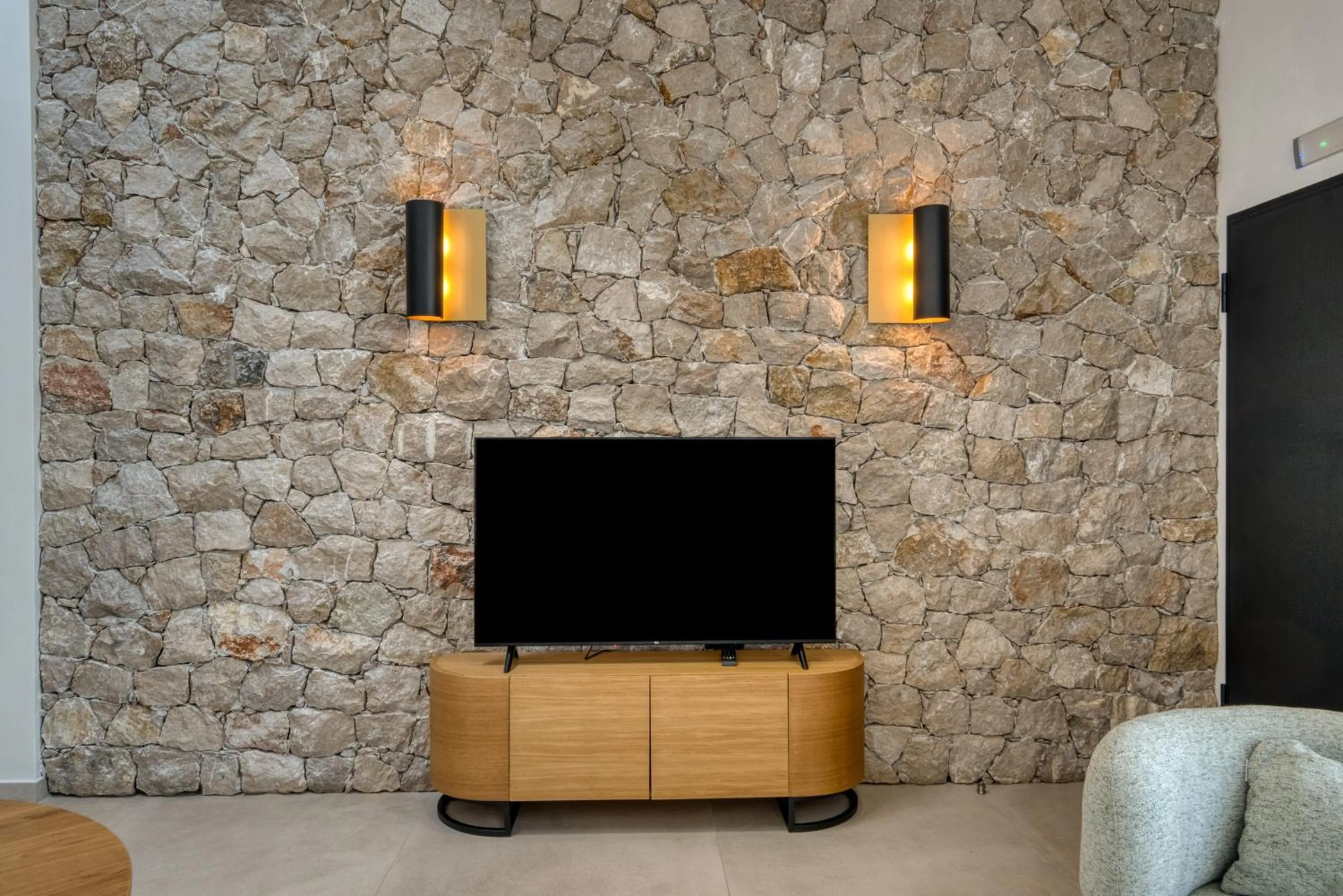 TV and multimedia in Anima Deluxe Suites