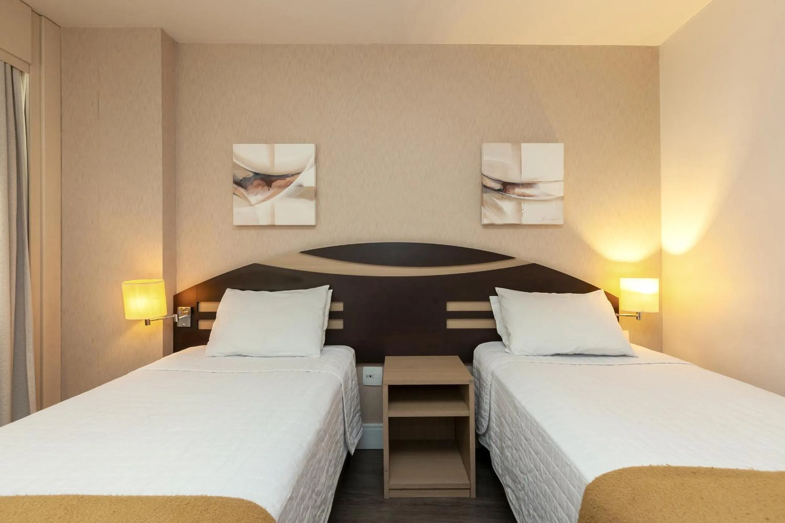 Photo of the whole room, Bed in Tri Hotel Vittoria Bento