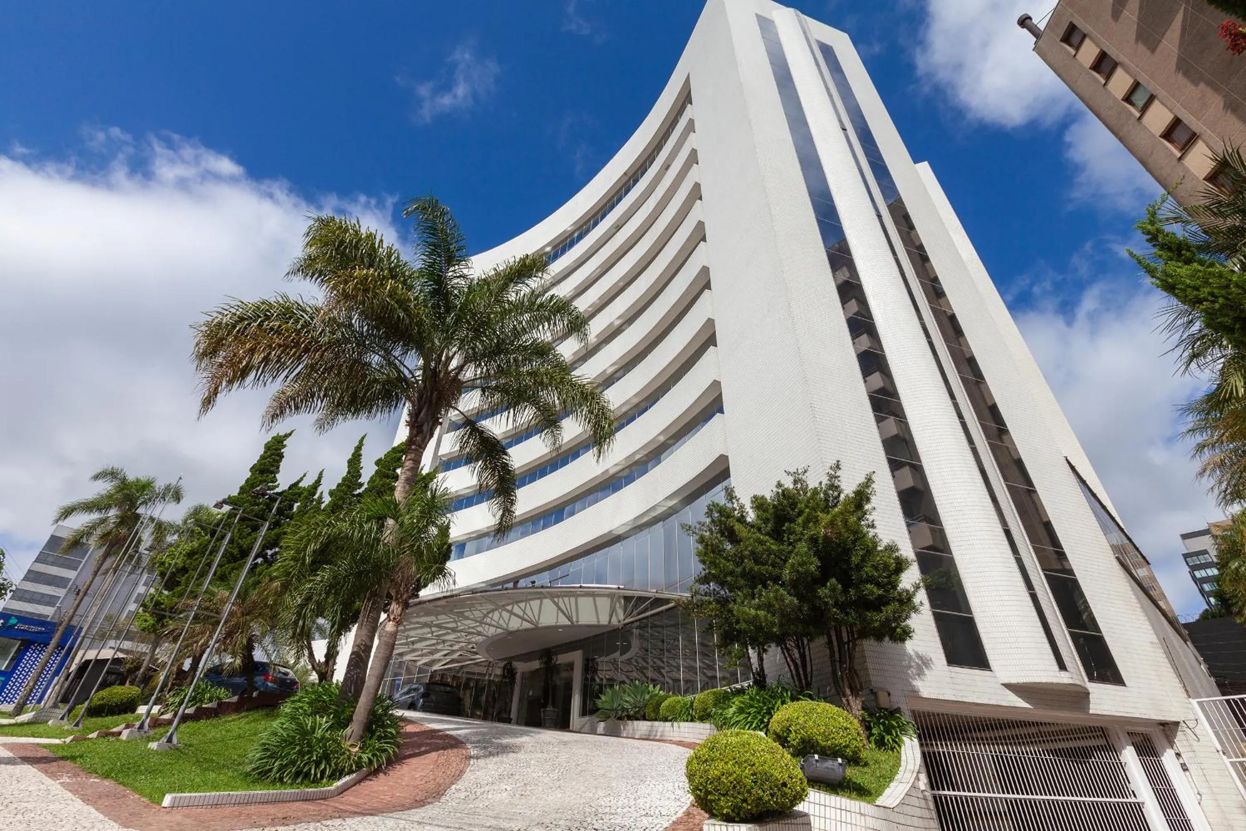 Property building in Tri Hotel Vittoria Bento