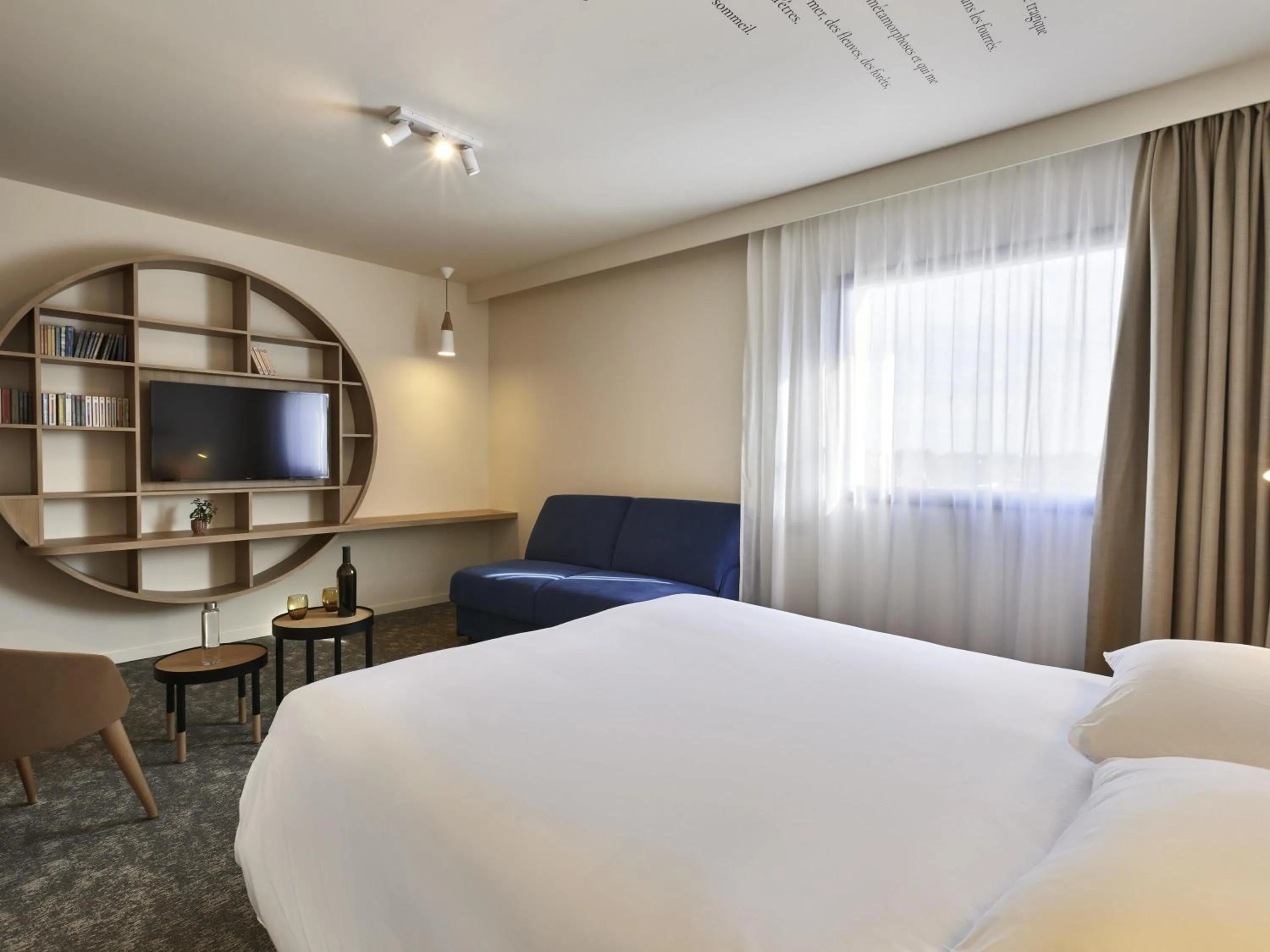 Bedroom, Bed in ibis Styles La Roche-sur-Yon