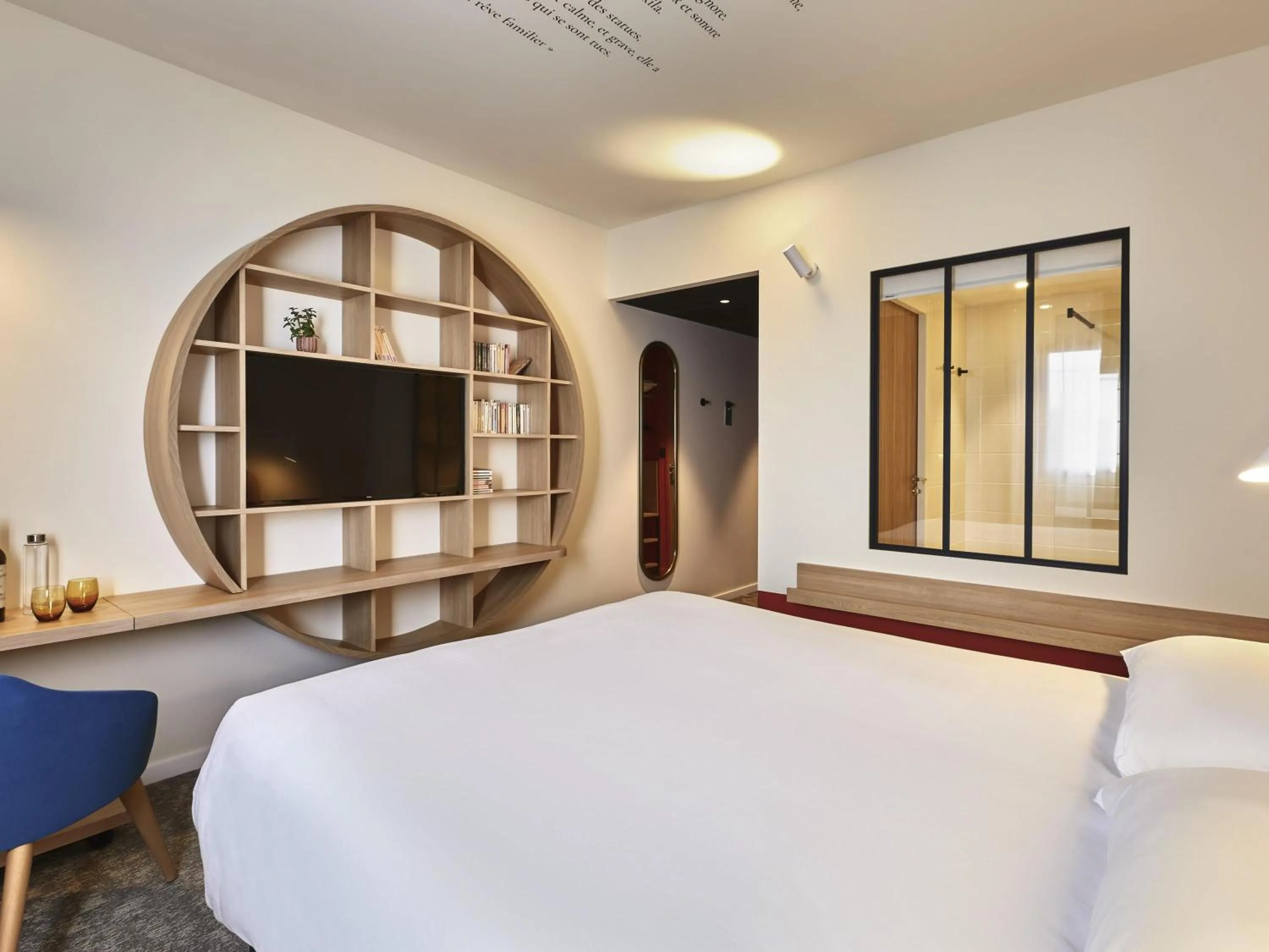 Bedroom, Bed in ibis Styles La Roche-sur-Yon
