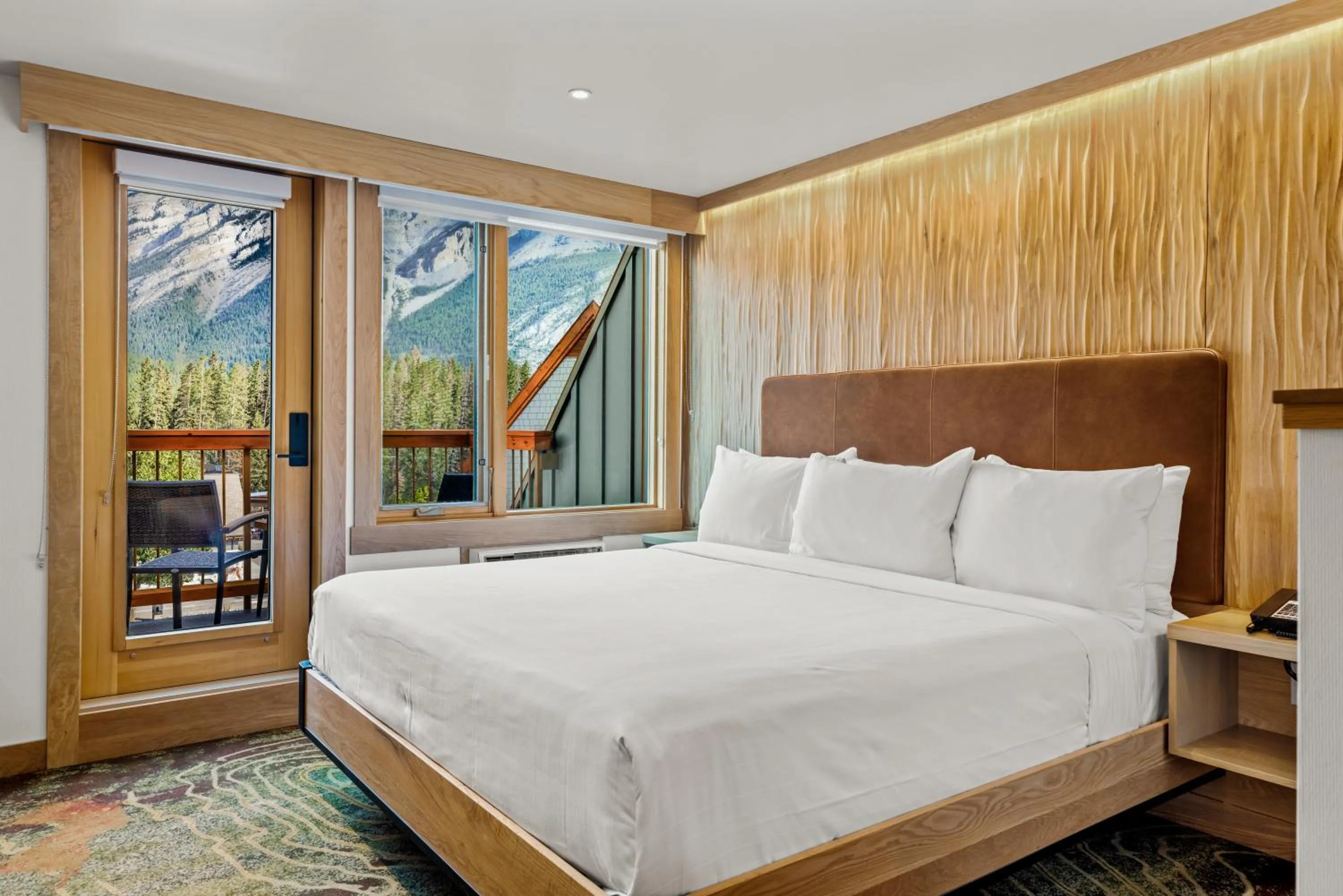 Bedroom, Bed in Otter Hotel