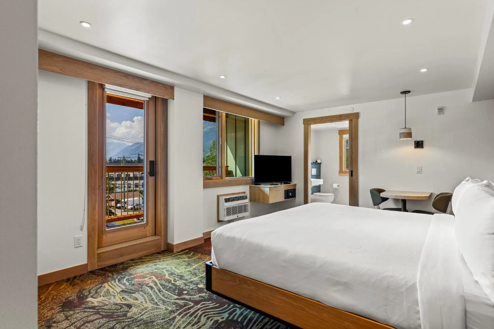 Bedroom, Bed in Otter Hotel