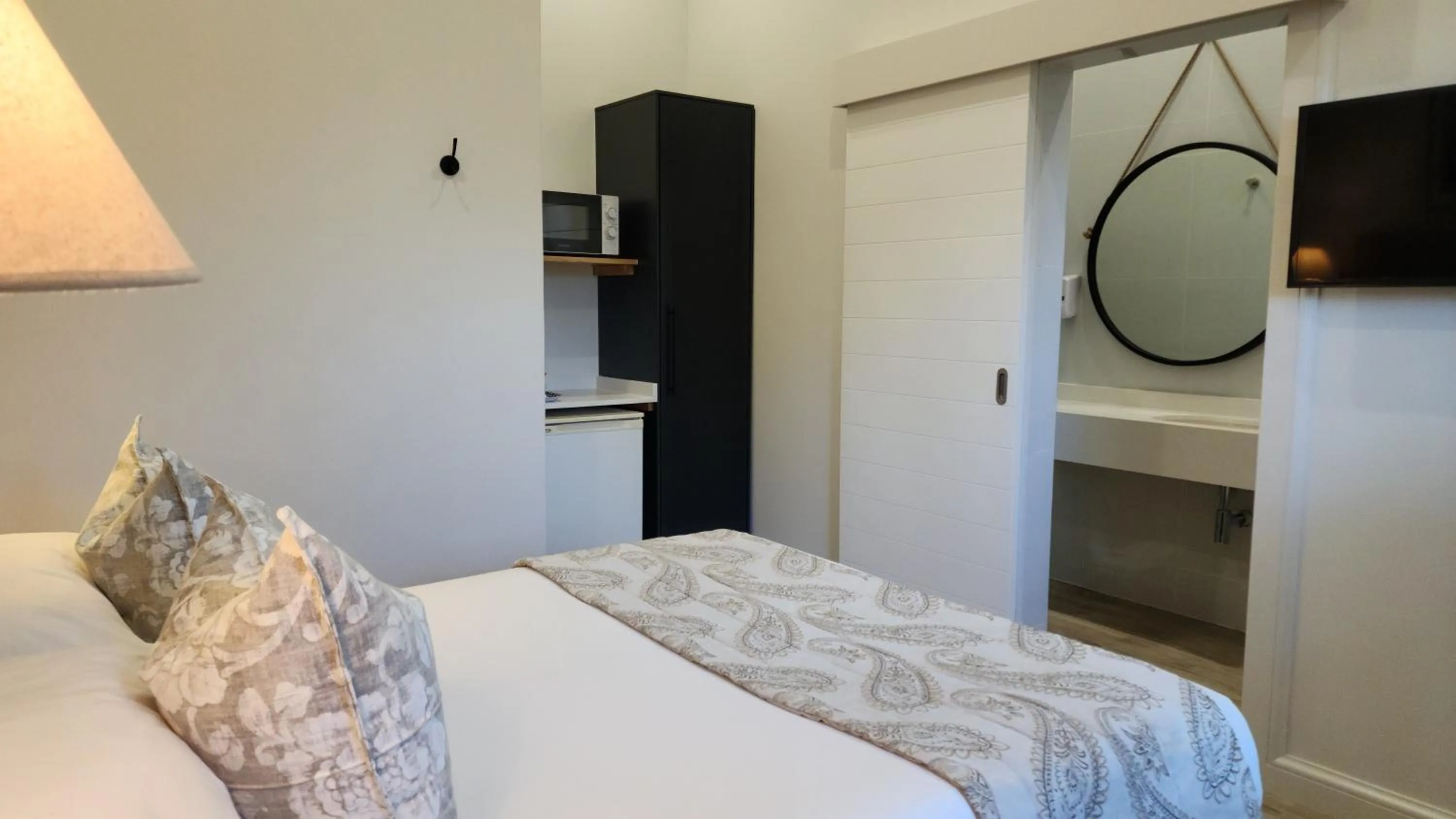 Bed in Shonalanga Lodge