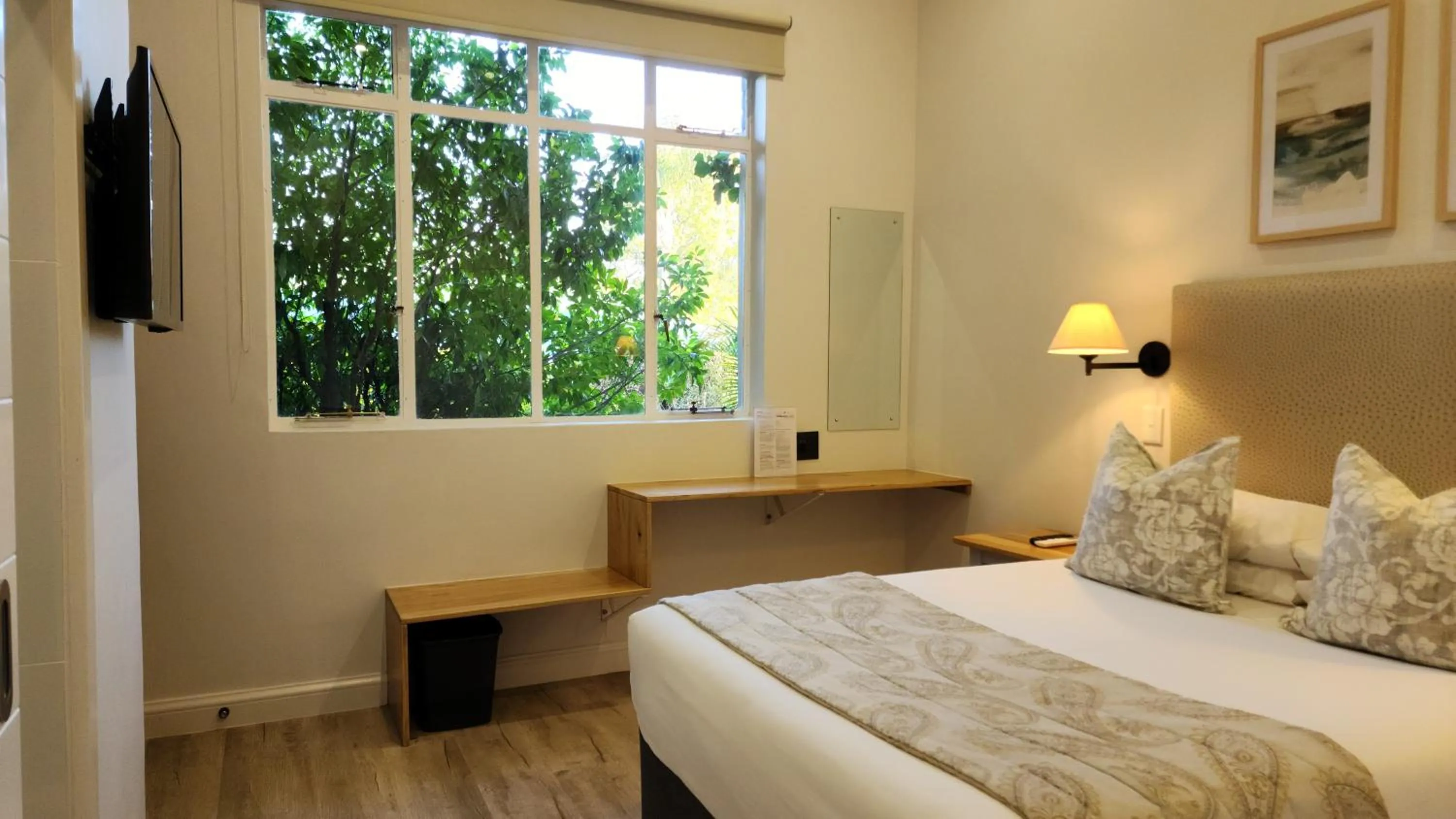 Bed in Shonalanga Lodge