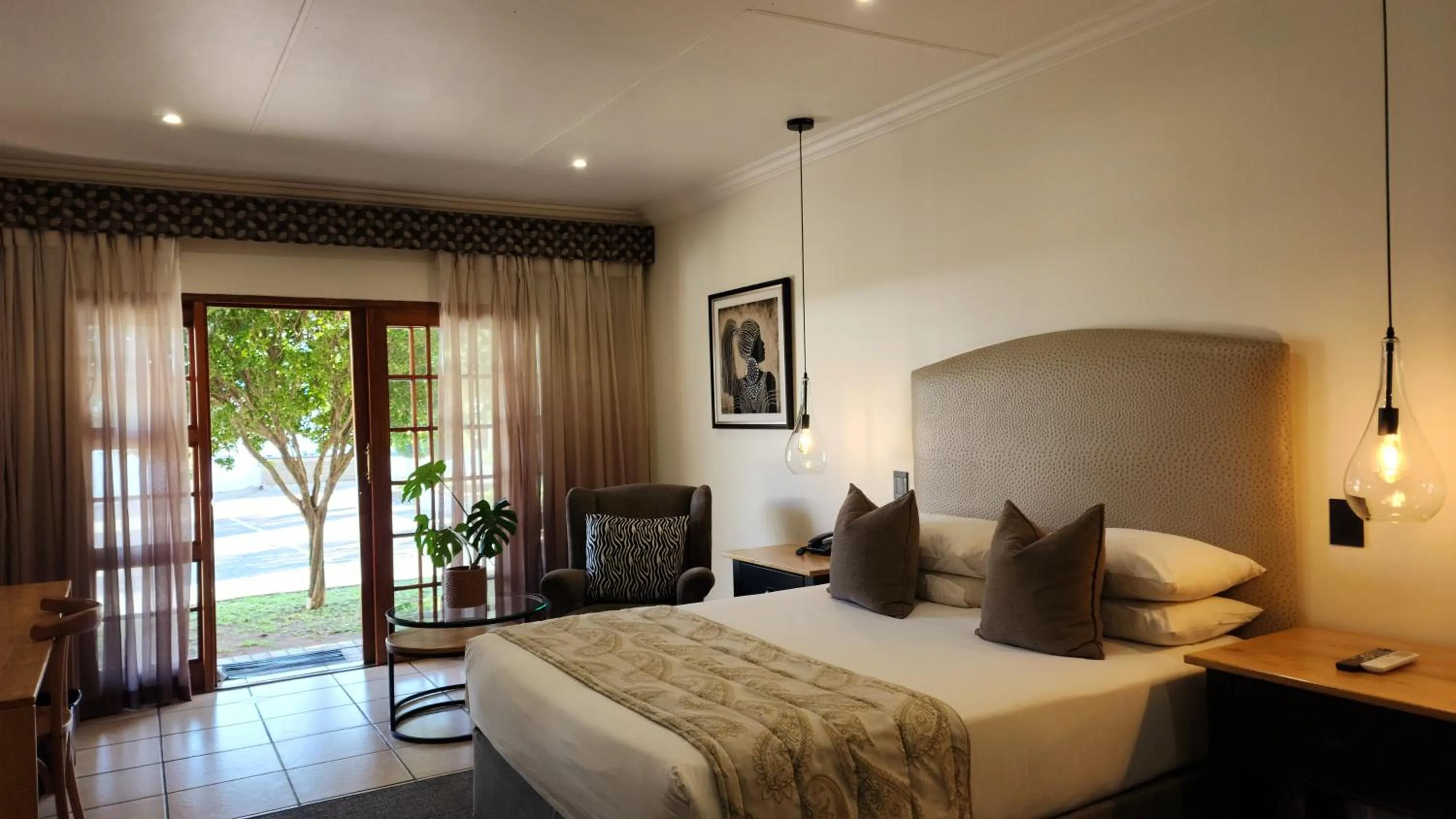 Bedroom, Bed in Shonalanga Lodge