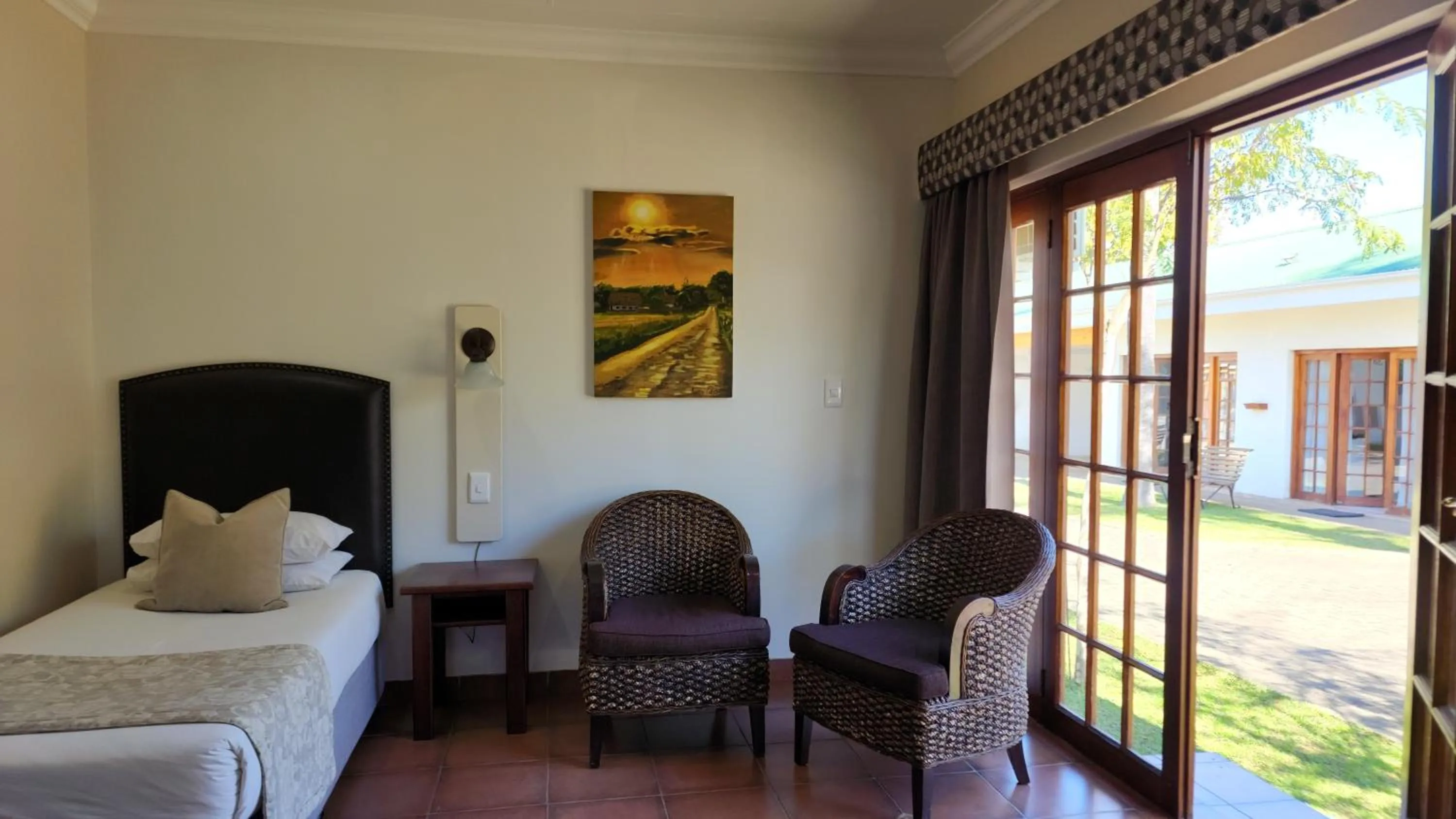 View (from property/room), Bed in Shonalanga Lodge