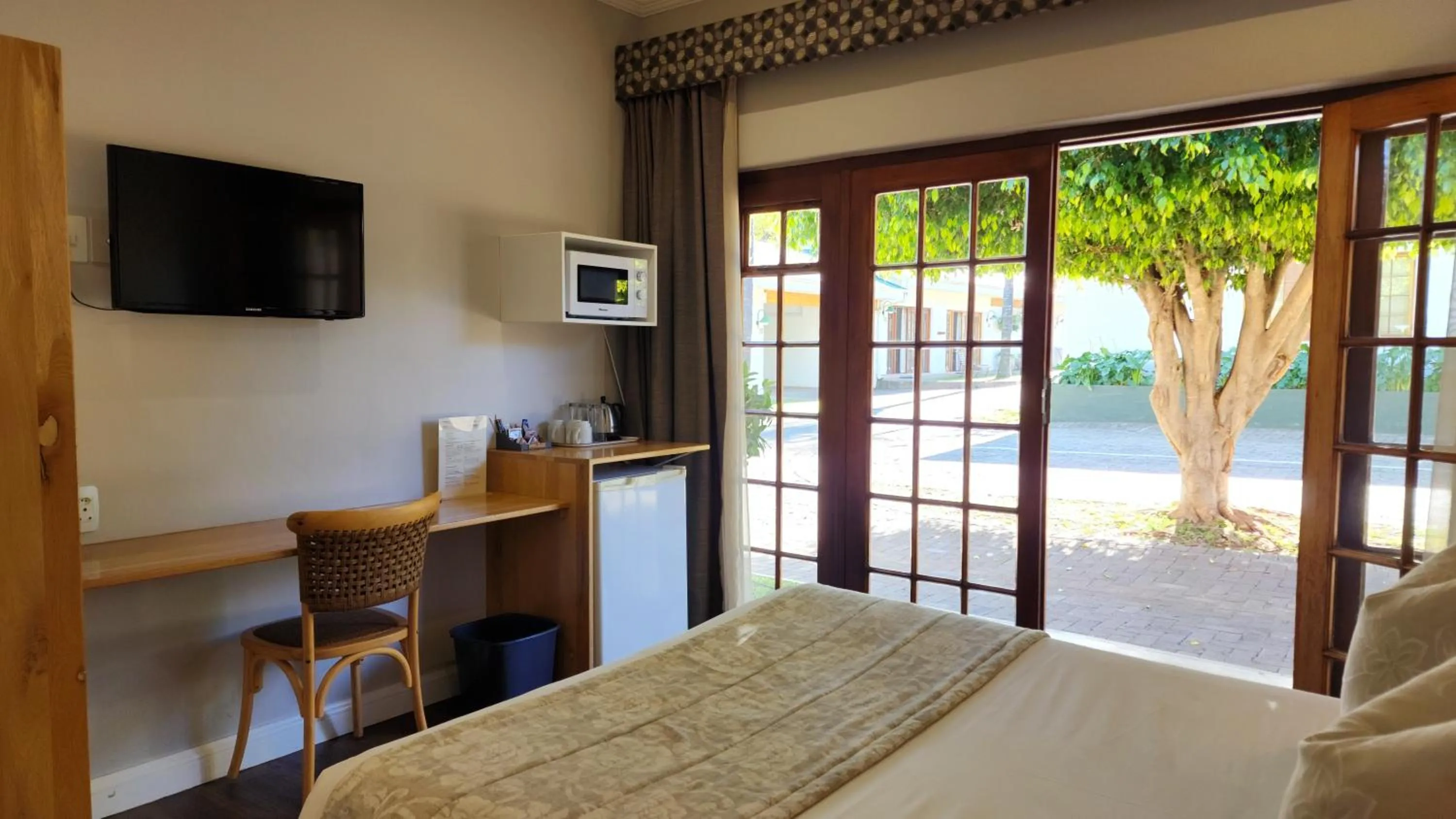 TV and multimedia, Bed in Shonalanga Lodge