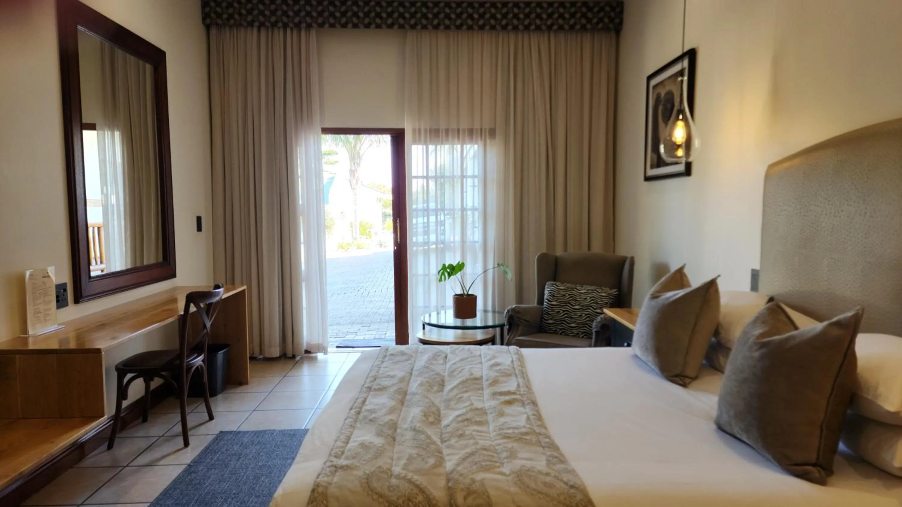 Bed in Shonalanga Lodge