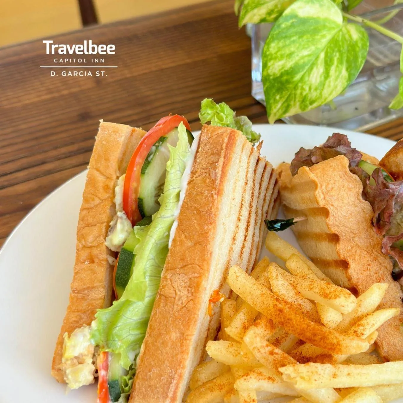 Food in Travelbee Capitol Inn