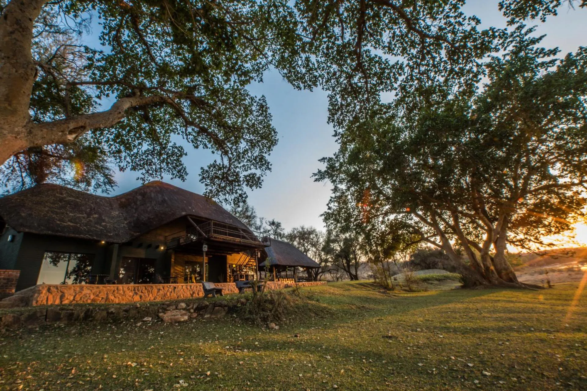 Property building in Maninghi Lodge