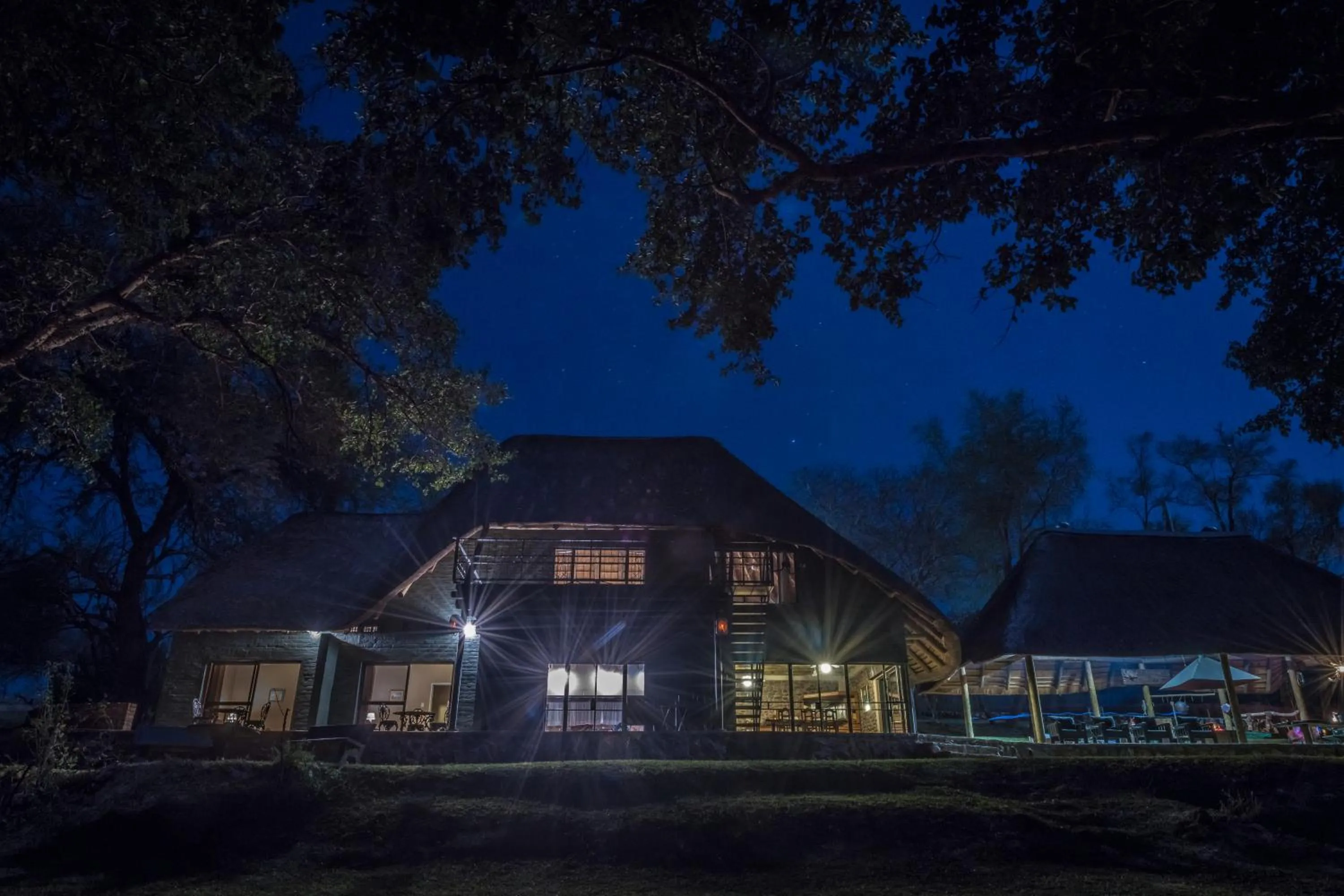 Property building in Maninghi Lodge