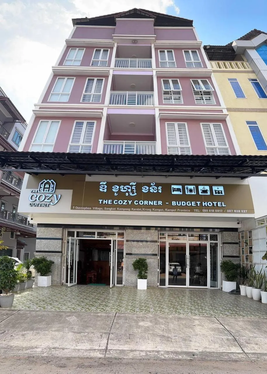 Property building in The Cozy Corner-Budget Hotel