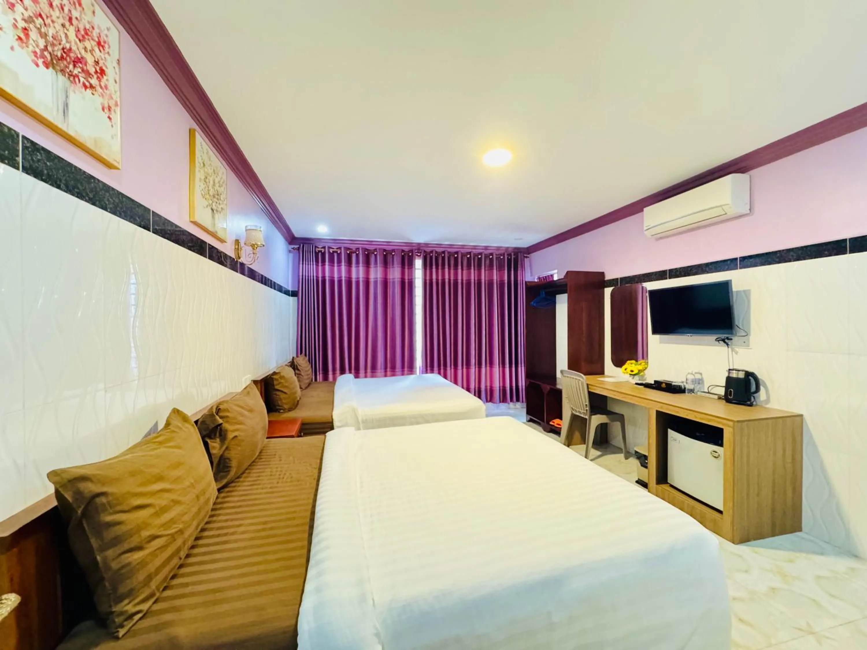 Bedroom, Bed in The Cozy Corner-Budget Hotel