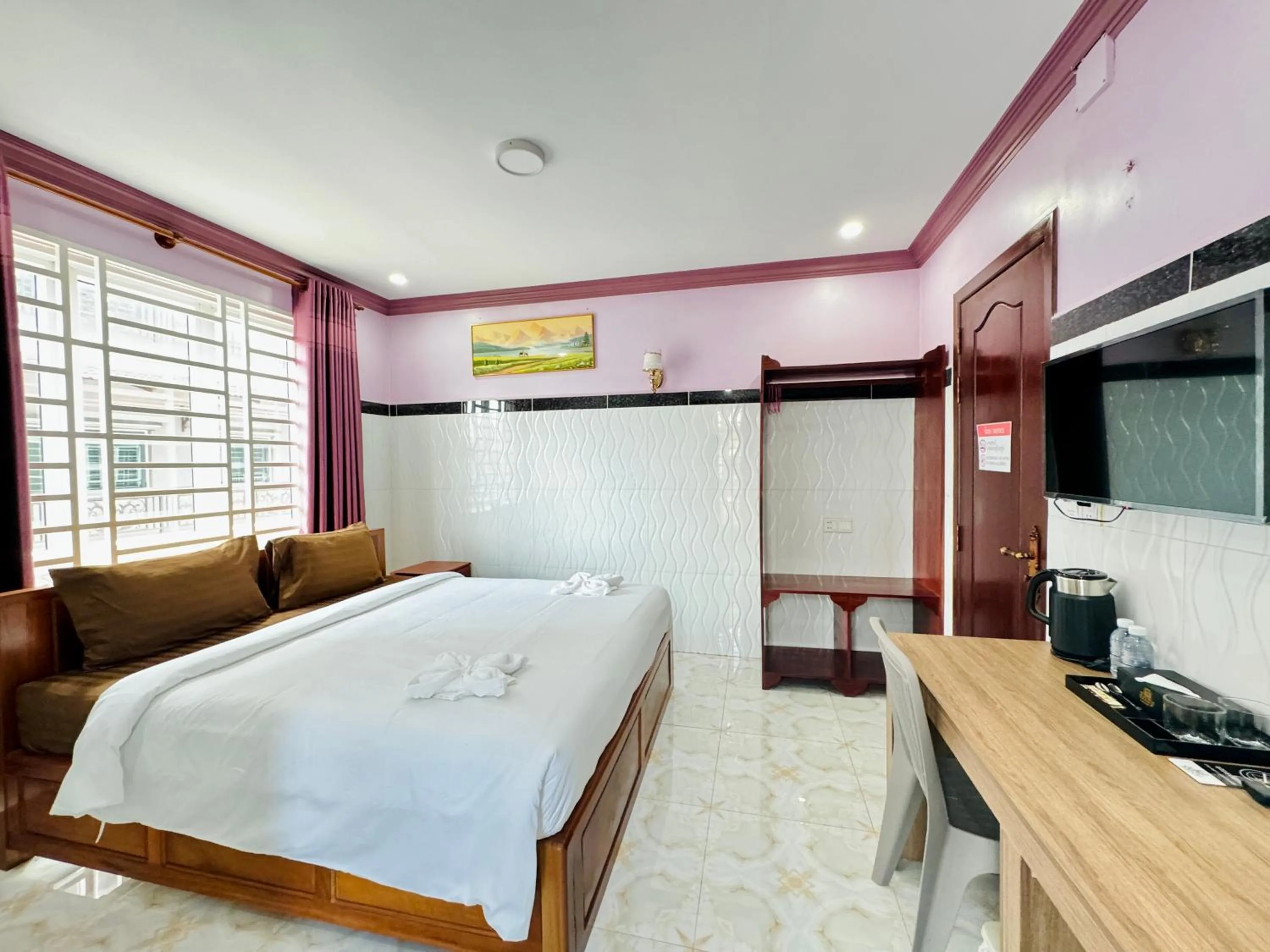 Bedroom, Bed in The Cozy Corner-Budget Hotel