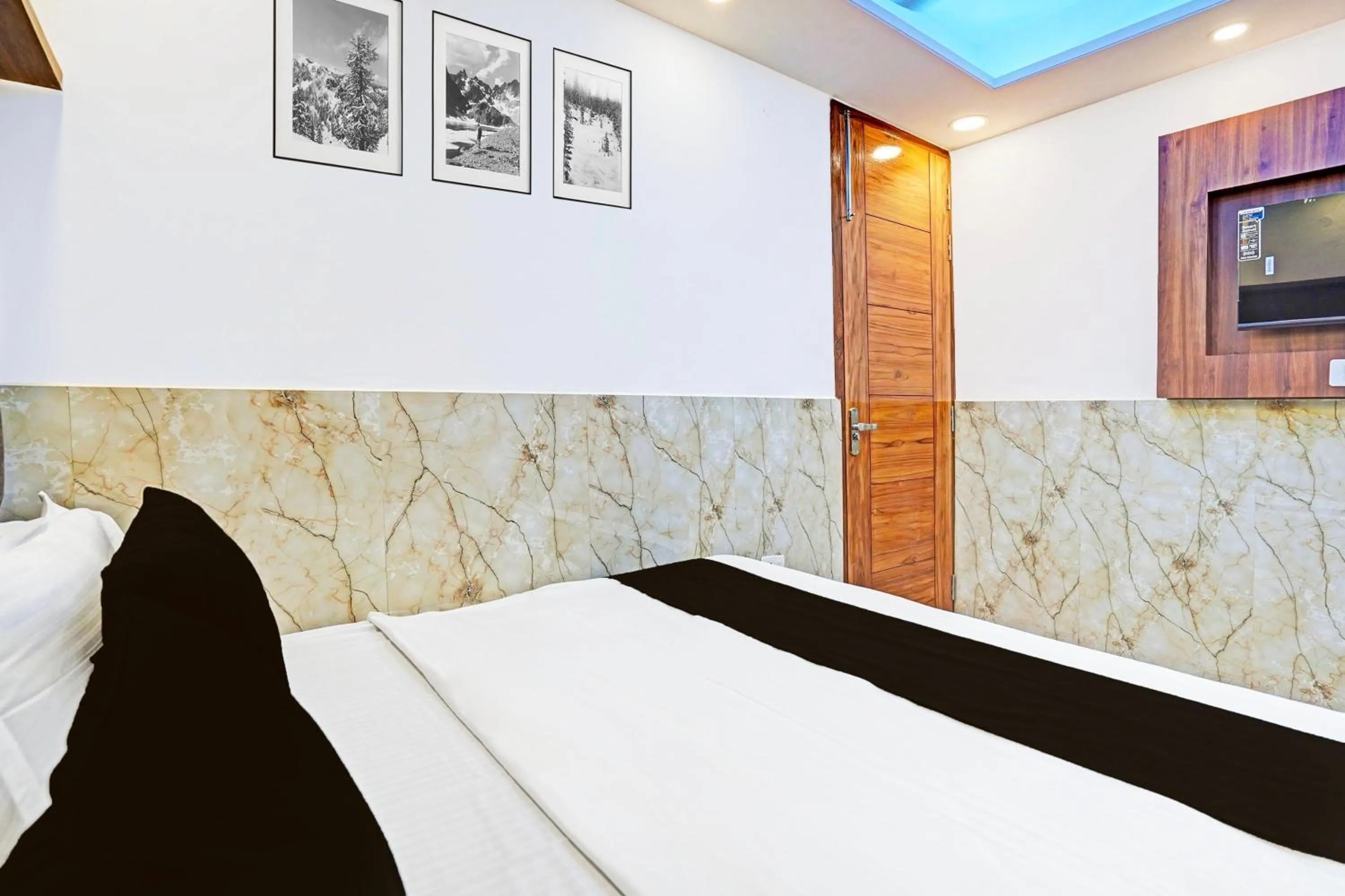 Bedroom in Hotel O veer palace