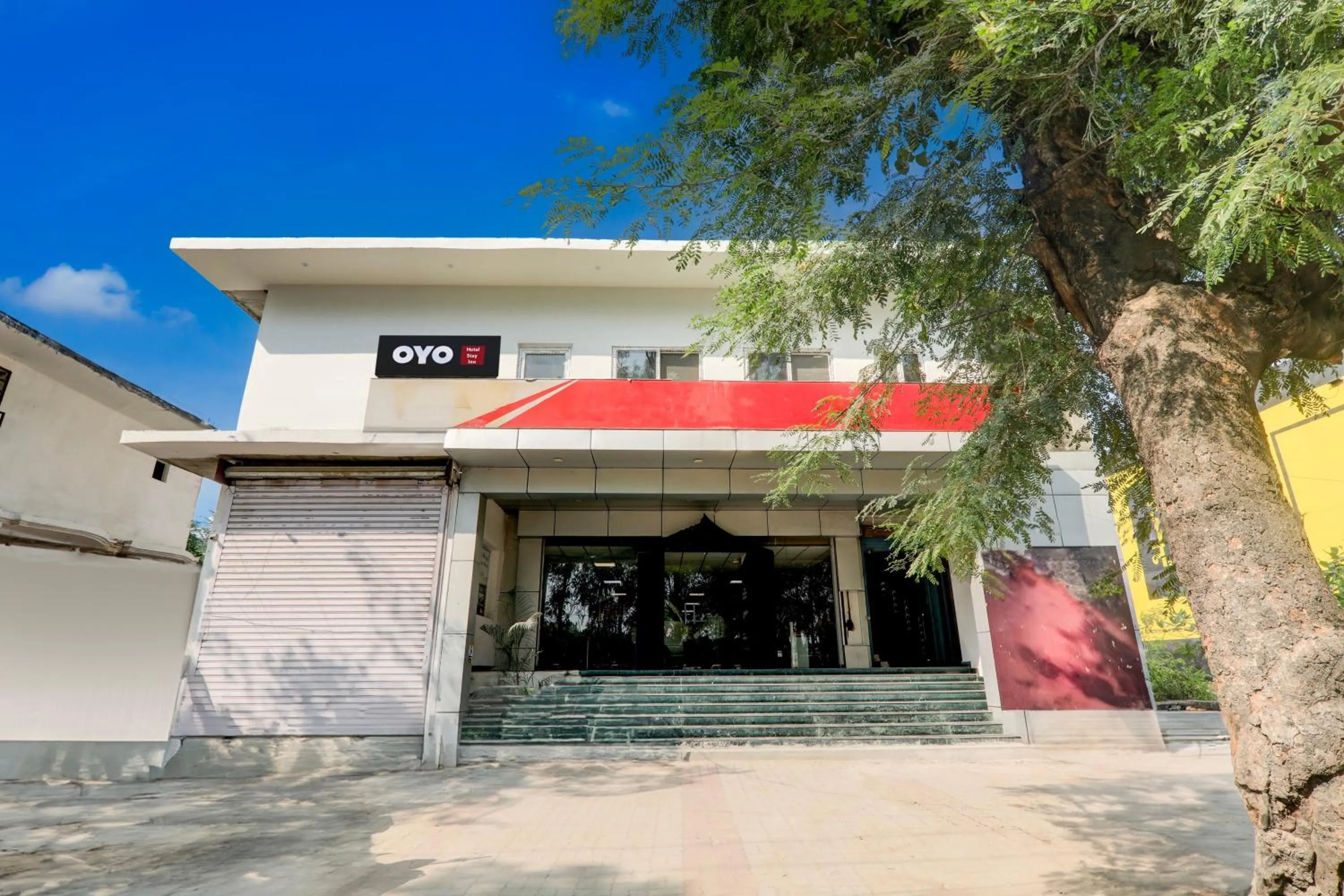 Facade/entrance in Hotel O by OYO Stay Inn