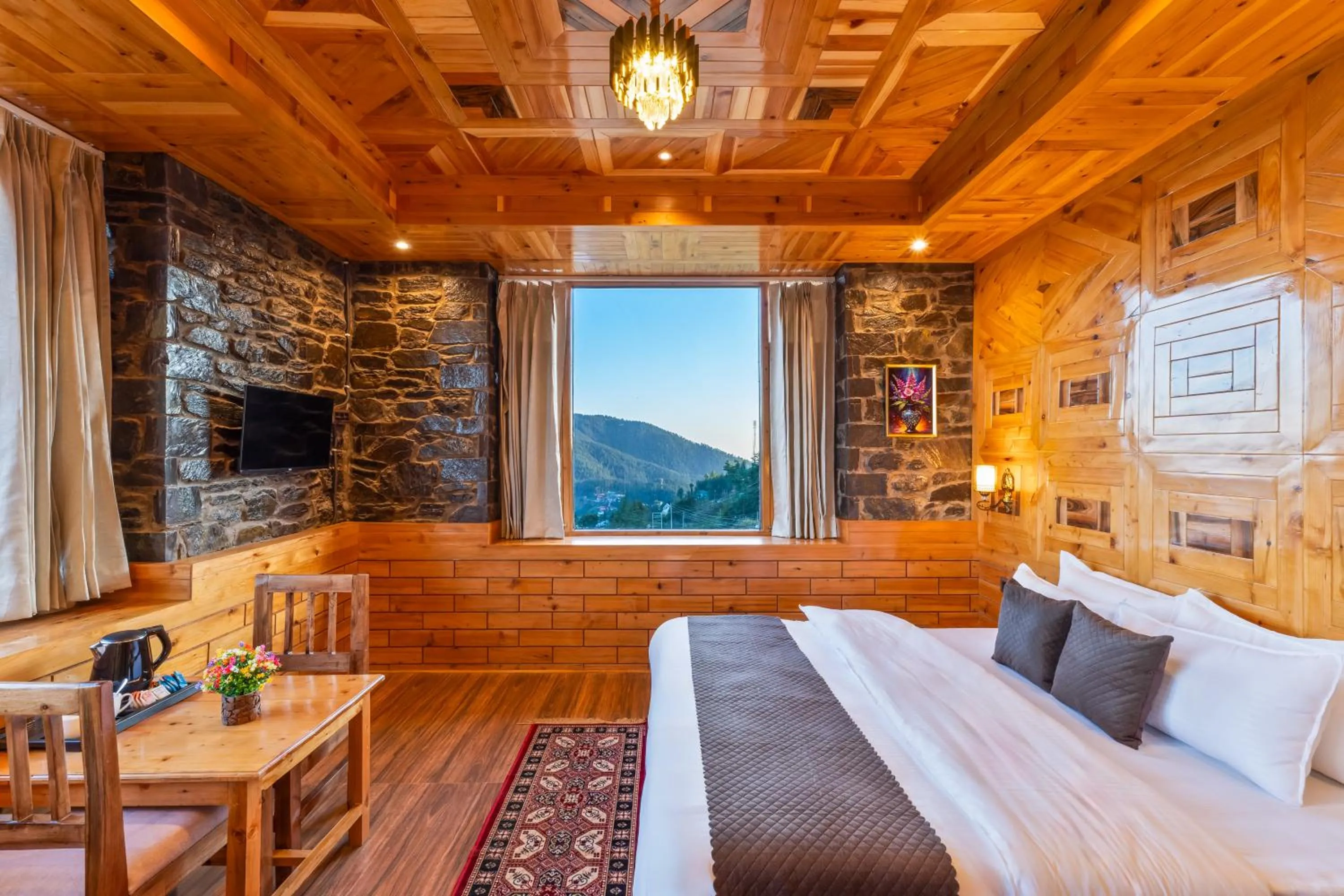 Bed in Kathkuni by Jomotel - A Pure Veg Boutique Stay