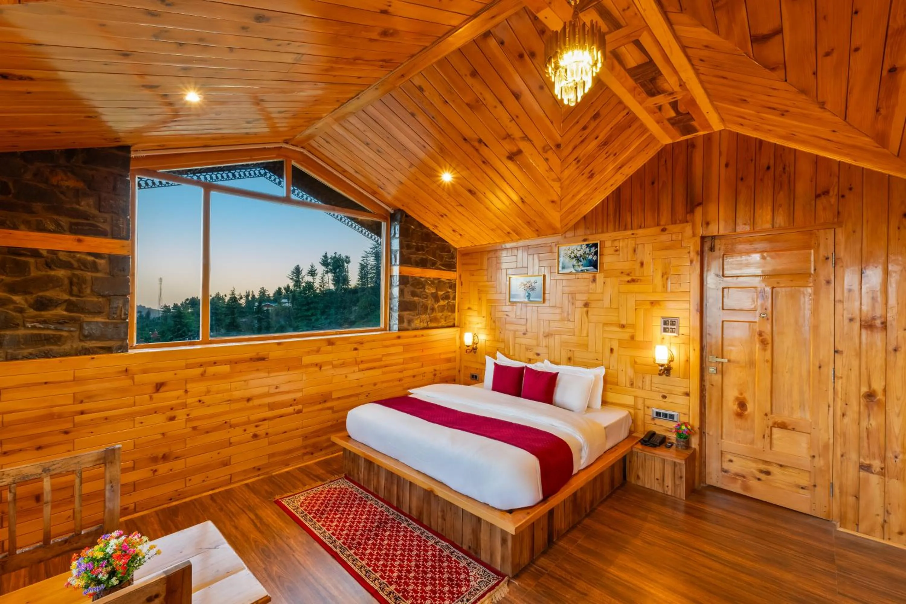 Bed in Kathkuni by Jomotel - A Pure Veg Boutique Stay