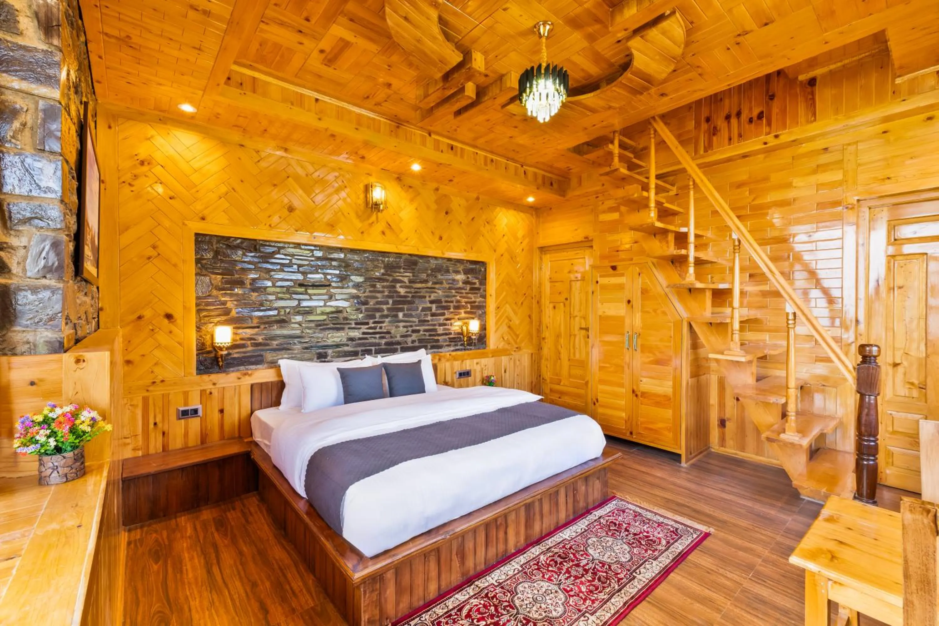 Bedroom, Bed in Kathkuni by Jomotel - A Pure Veg Boutique Stay