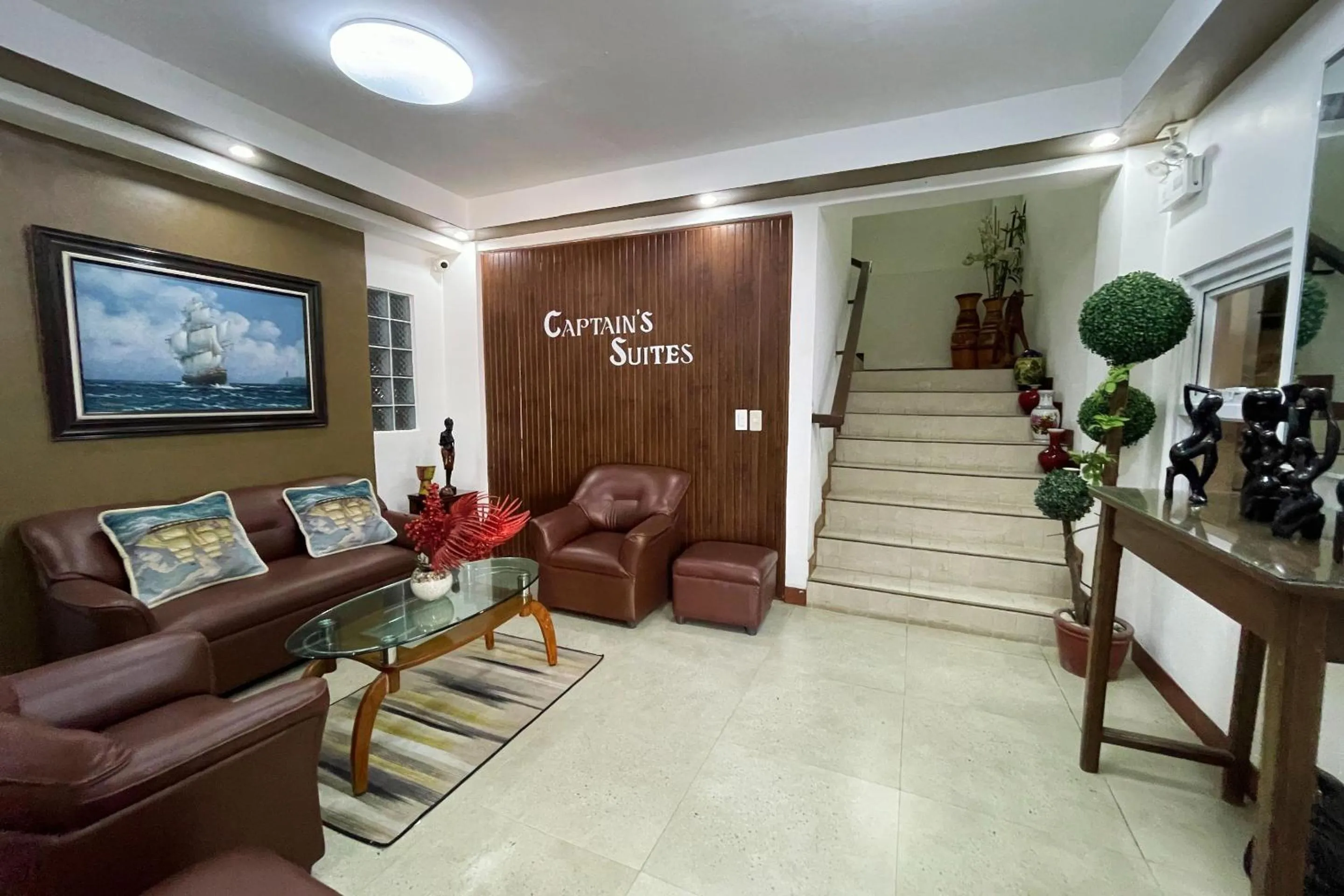 Lobby or reception in Captains Suites Albay