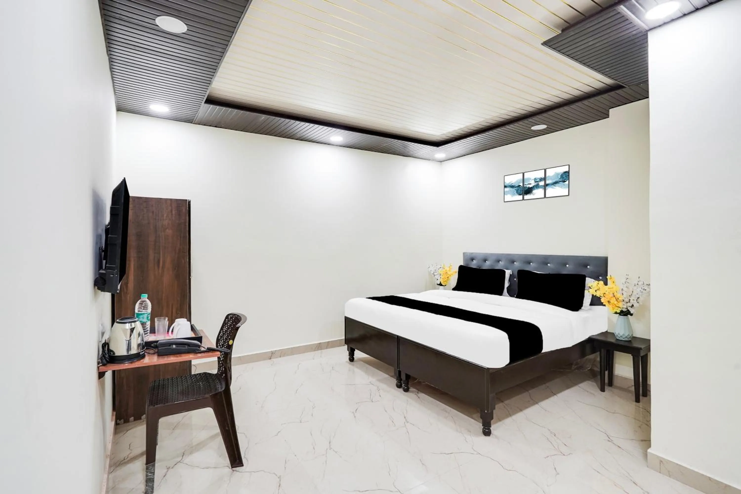Bedroom, Bed in Super Collection O Nirman Vihar