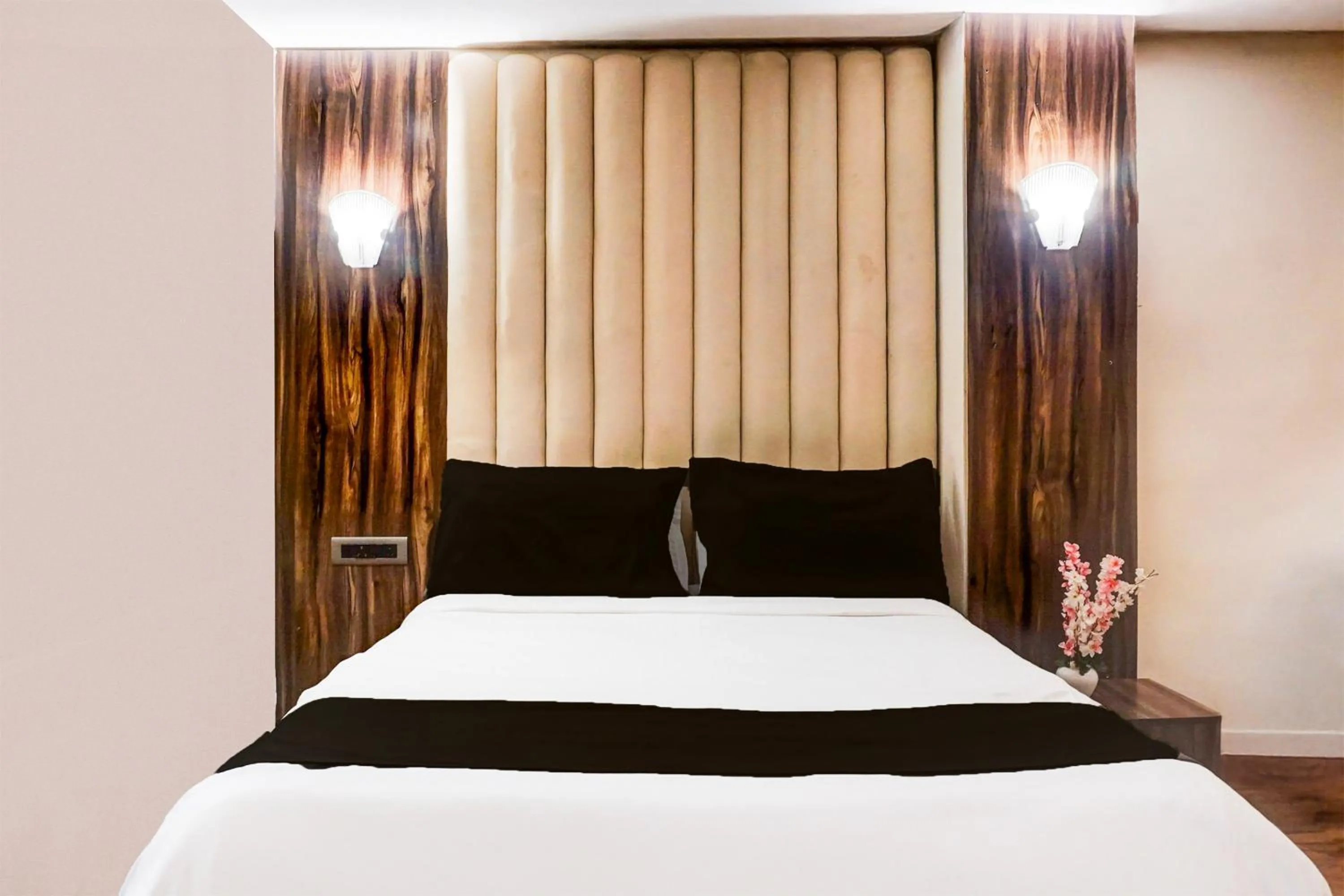 Bedroom, Bed in Townhouse Oak Hadapsar