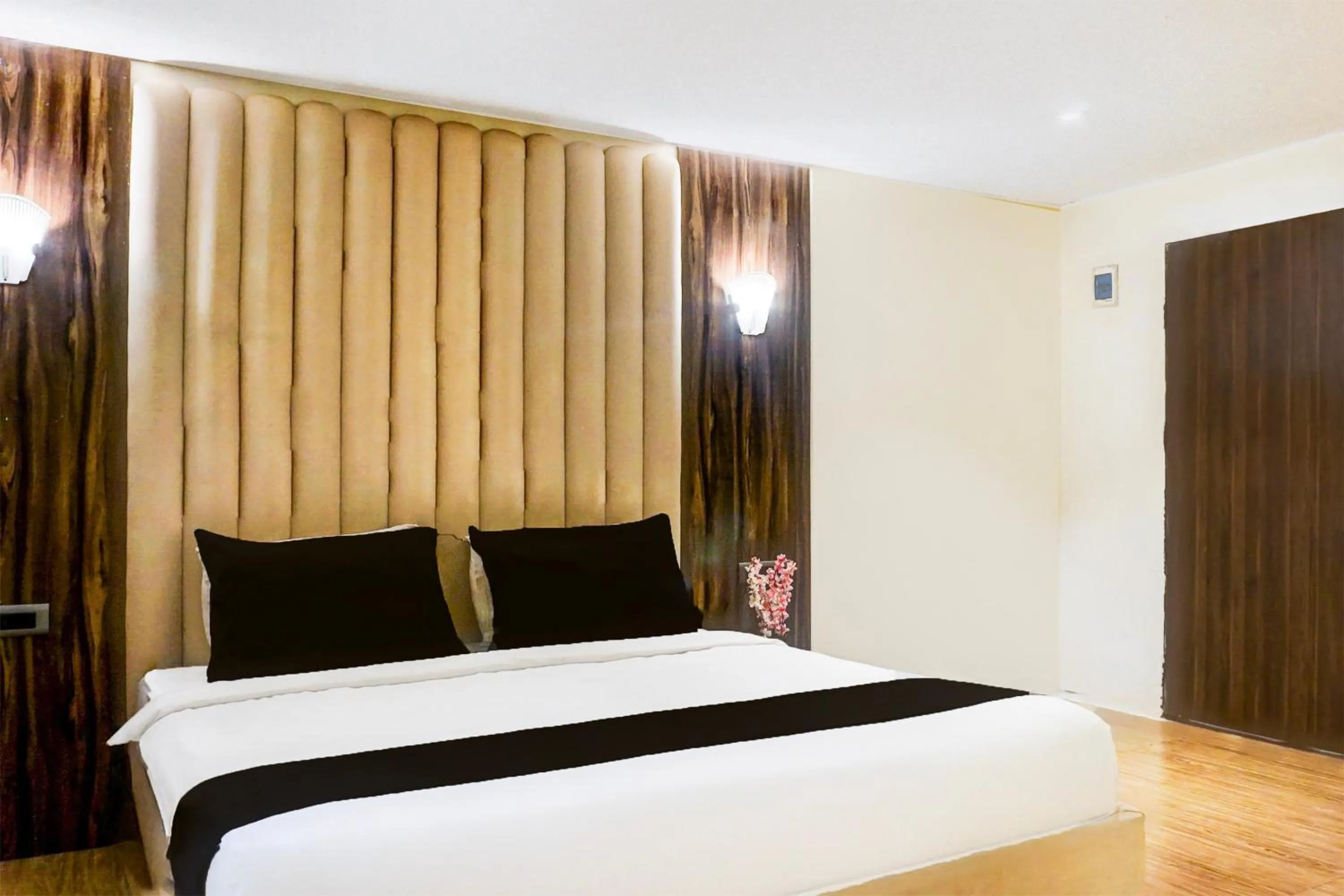 Bedroom, Bed in Townhouse Oak Hadapsar