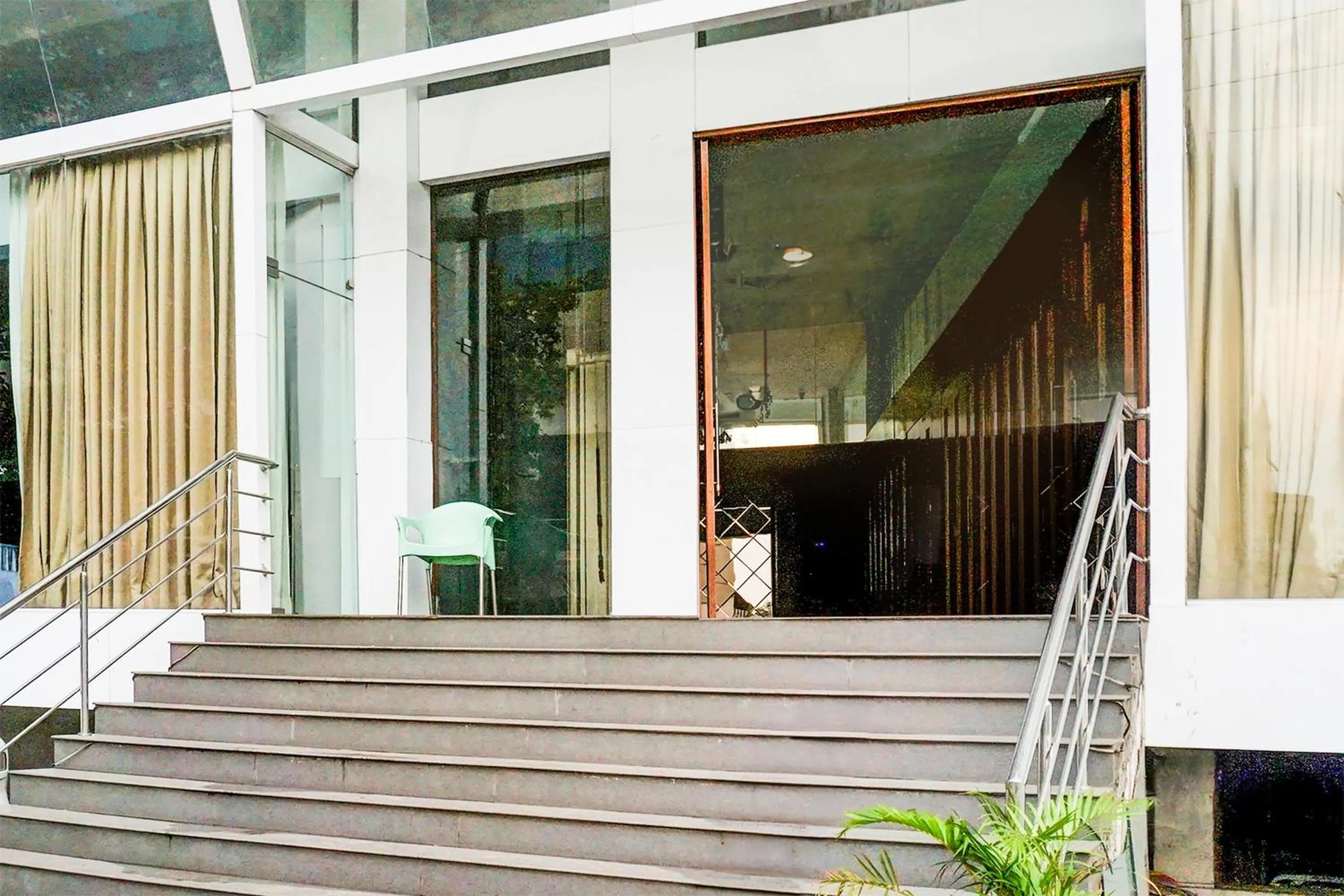 Facade/entrance in Townhouse Oak Hadapsar