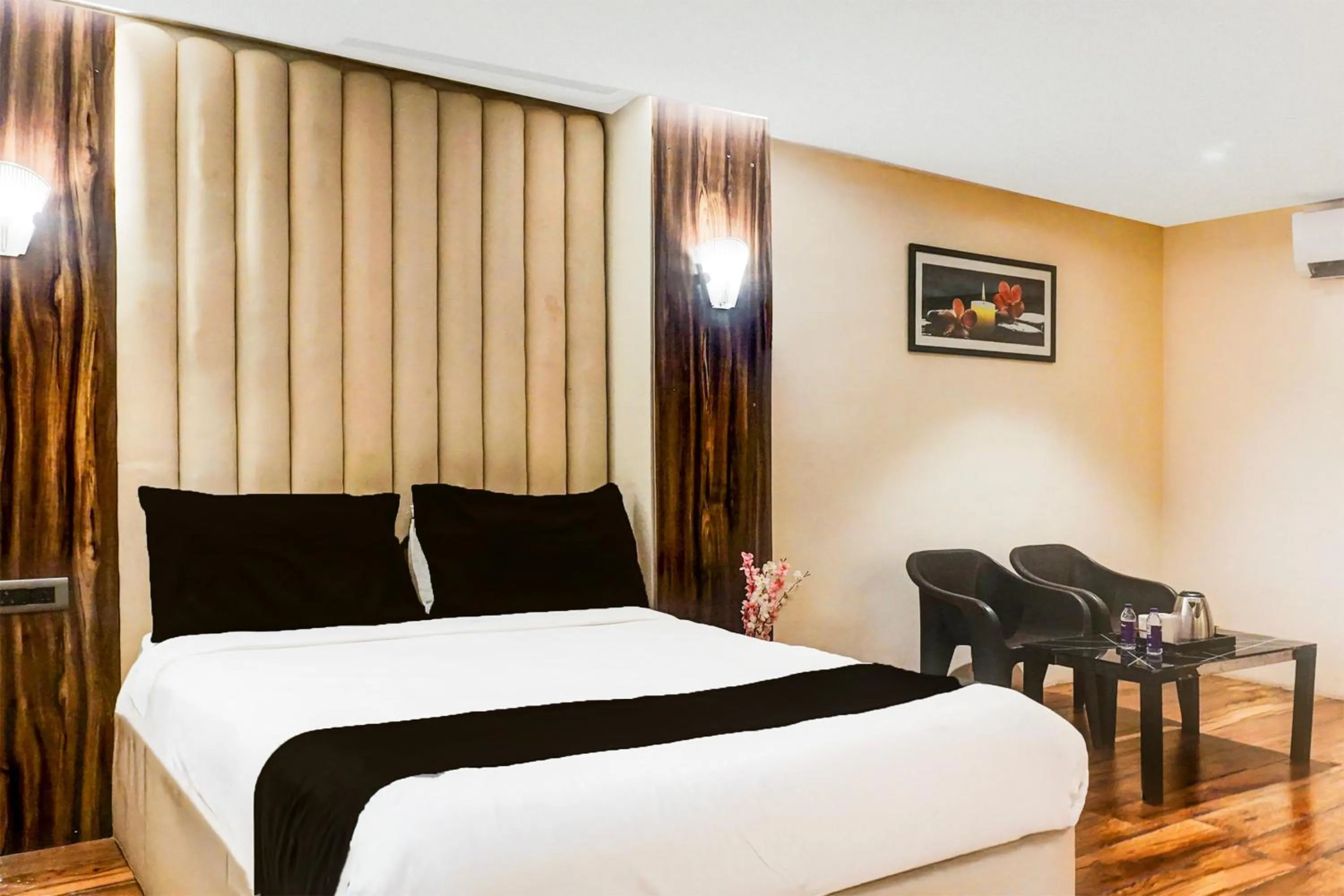 Bedroom, Bed in Townhouse Oak Hadapsar