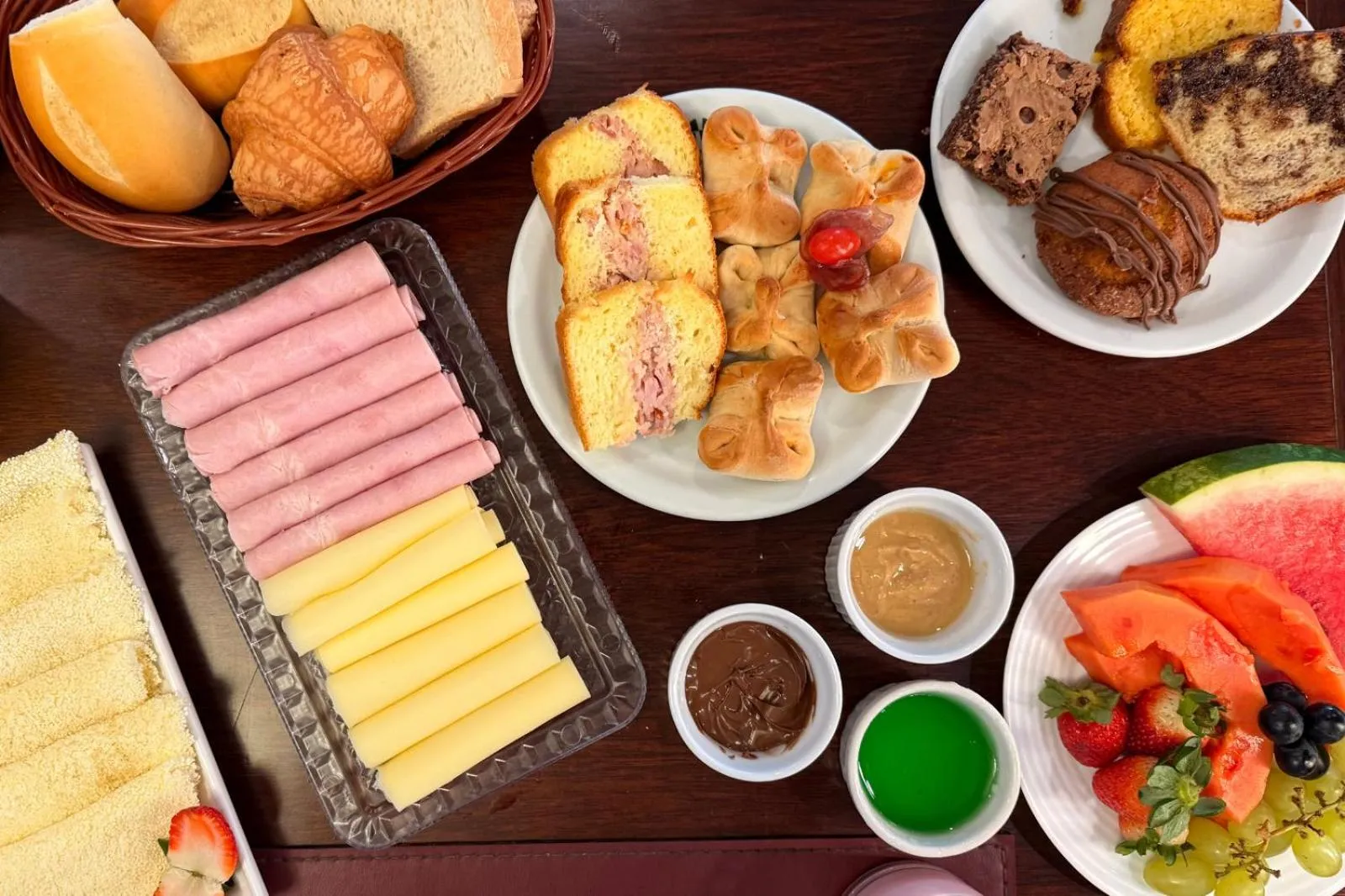 Breakfast in Hotel Nacional Inn São Carlos & Convenções