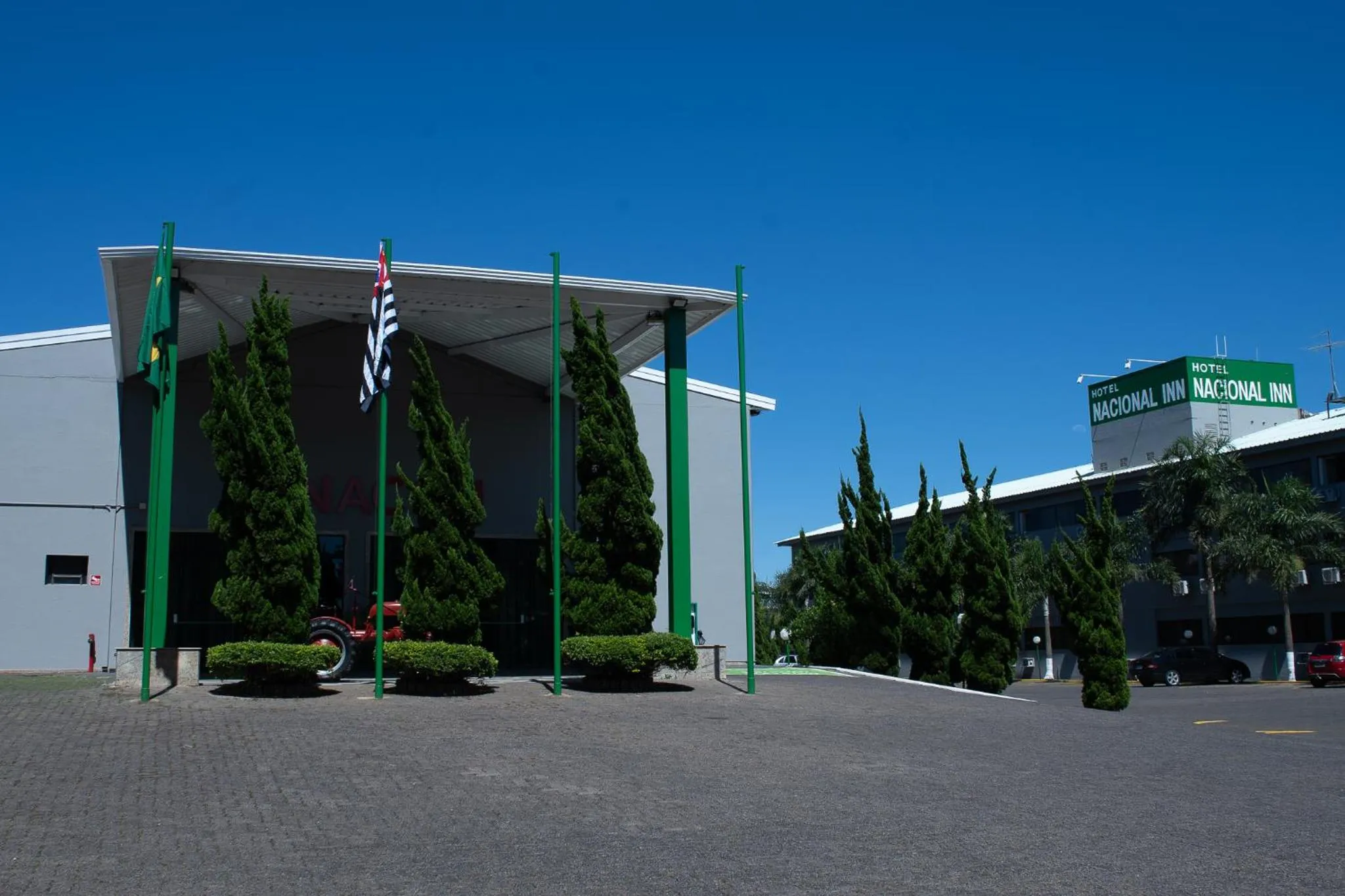 Facade/entrance in Hotel Nacional Inn São Carlos & Convenções