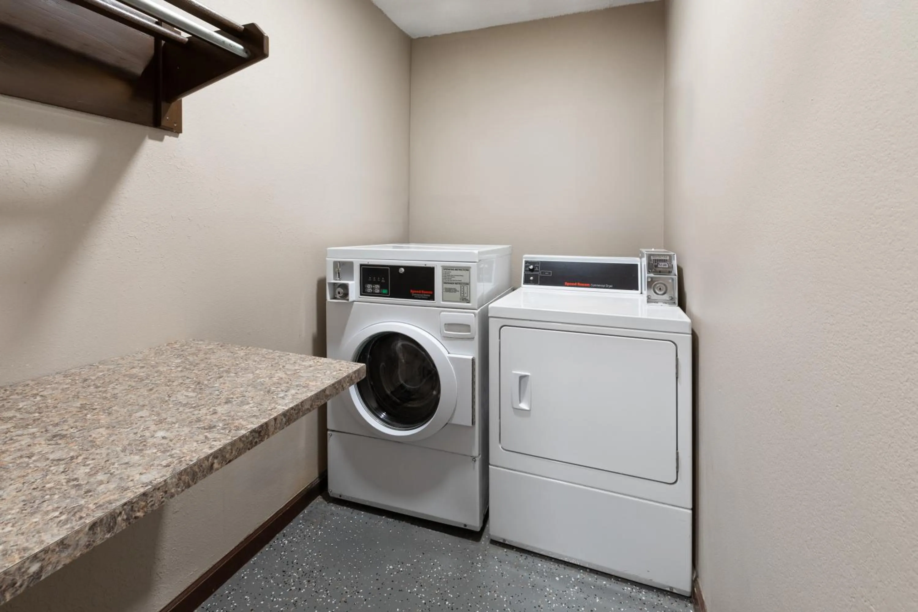 laundry in Super 8 by Wyndham Summersville - New River National Park