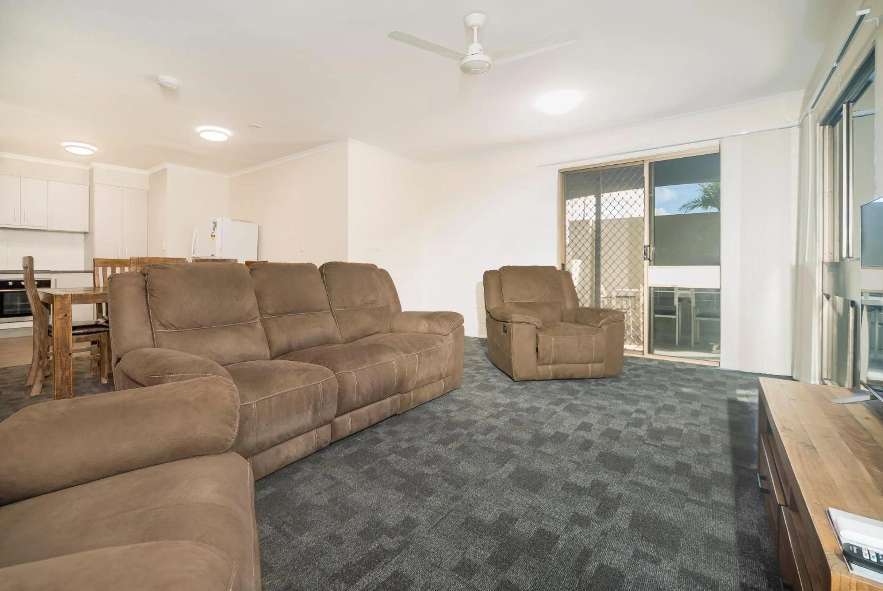 Living room in Reef Gateway Hotel