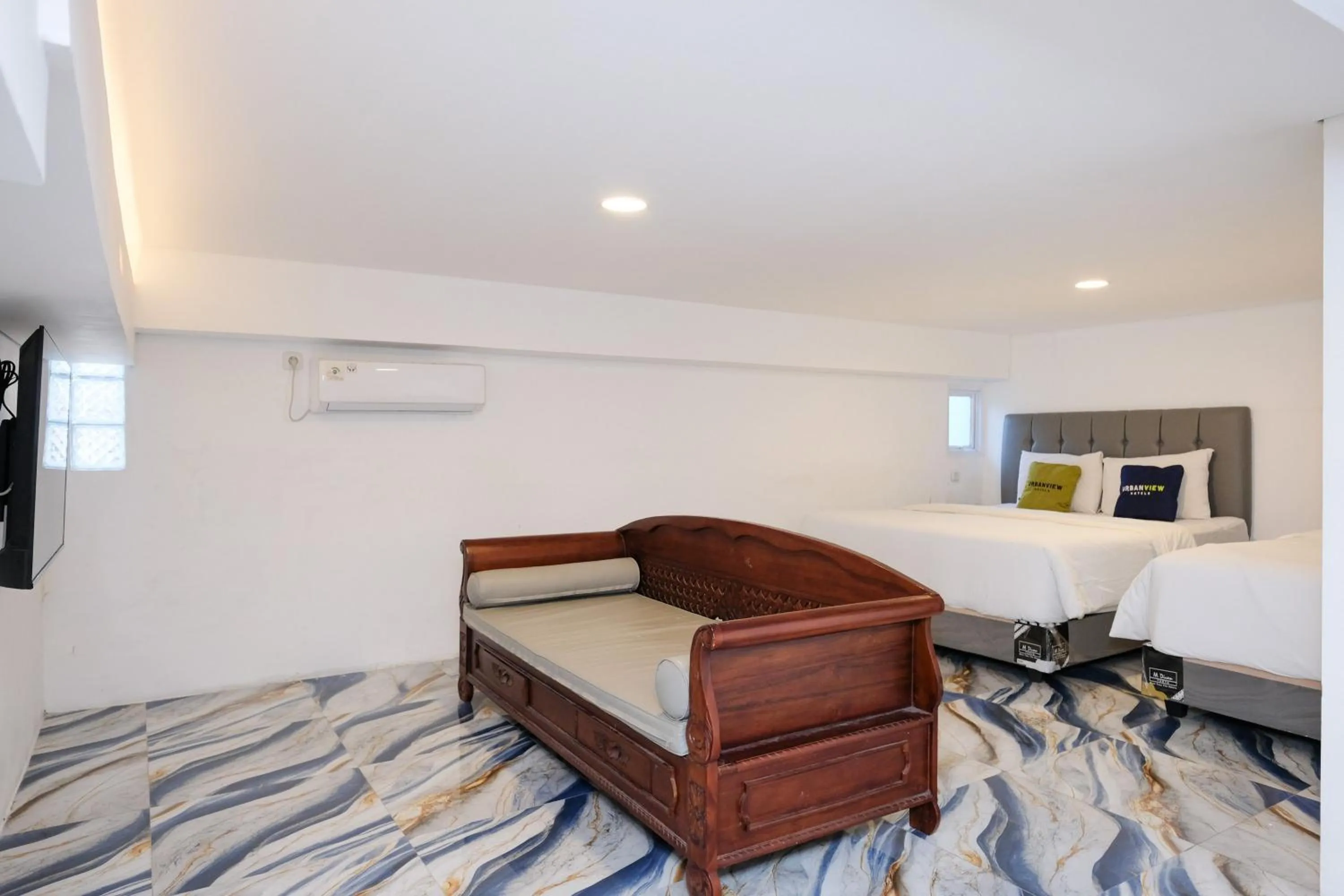 Bedroom, Bed in Urbanview Hotel Dommy Yogyakarta by RedDoorz