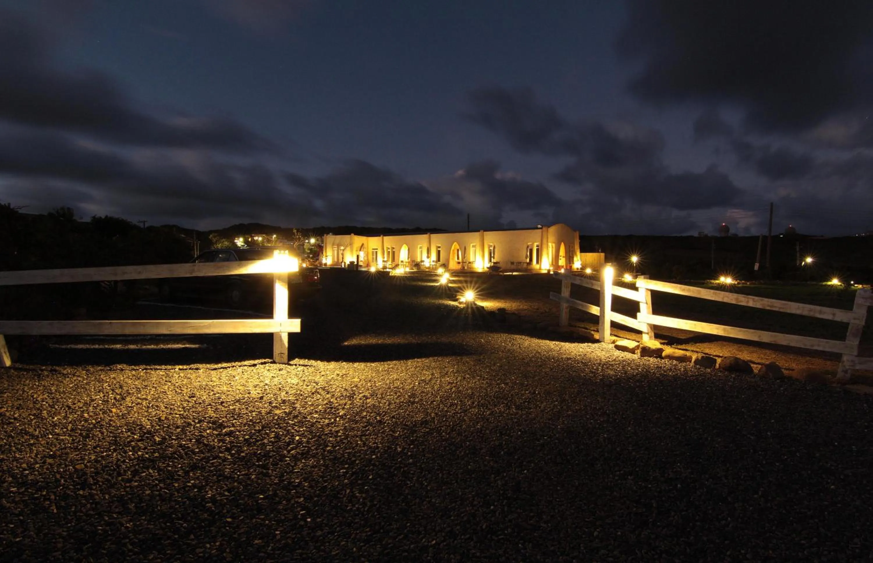 Facade/entrance in West Old House