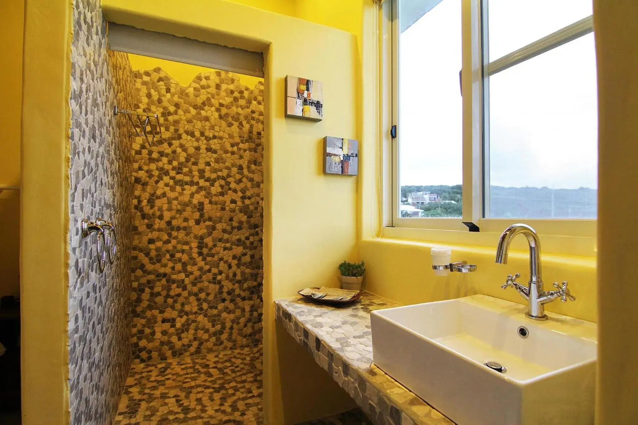 Quadruple Room with Shower in West Old House Quadruple Room with Shower in West Old House