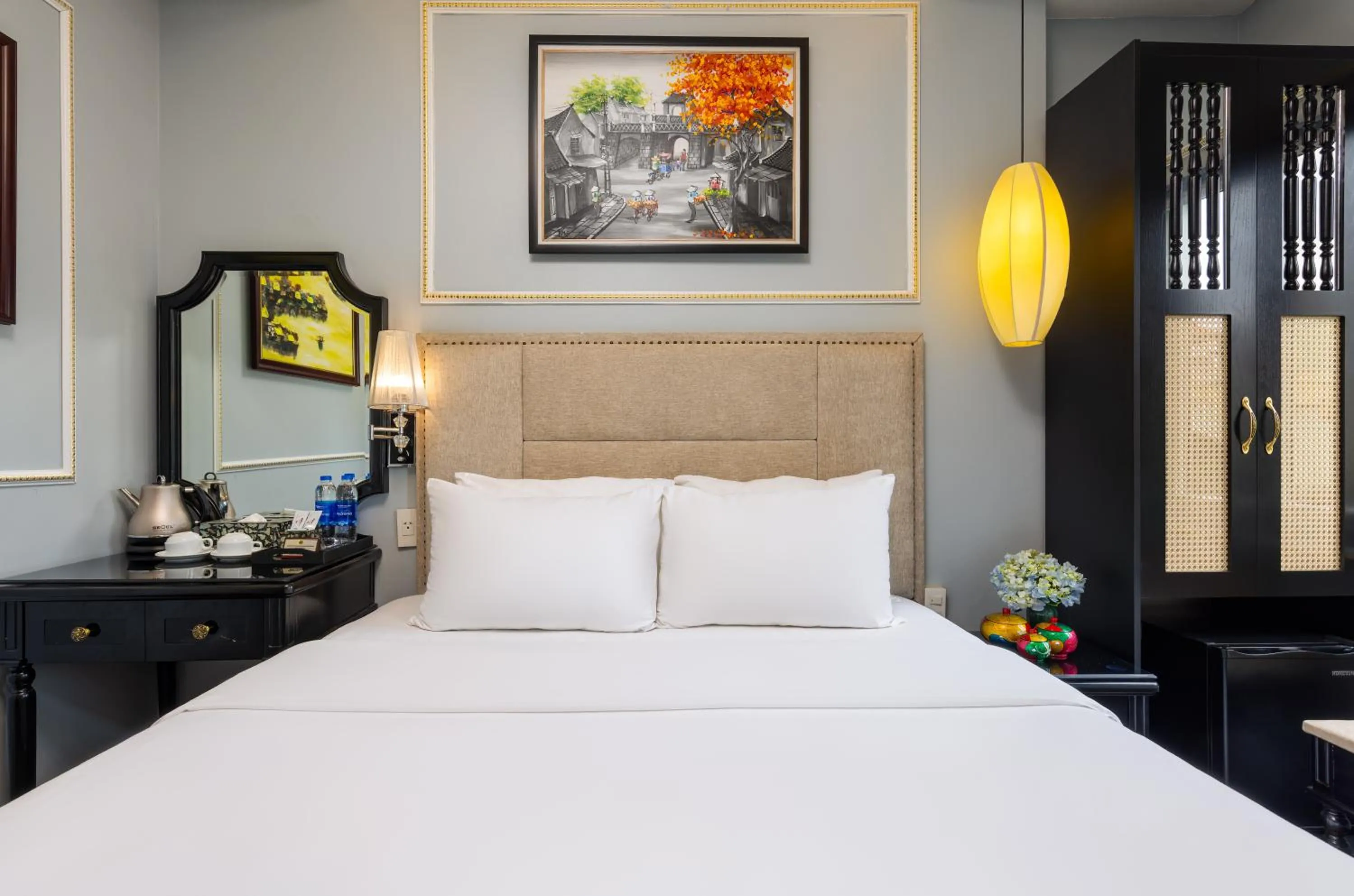 Bedroom, Bed in Golden Amour Hotel